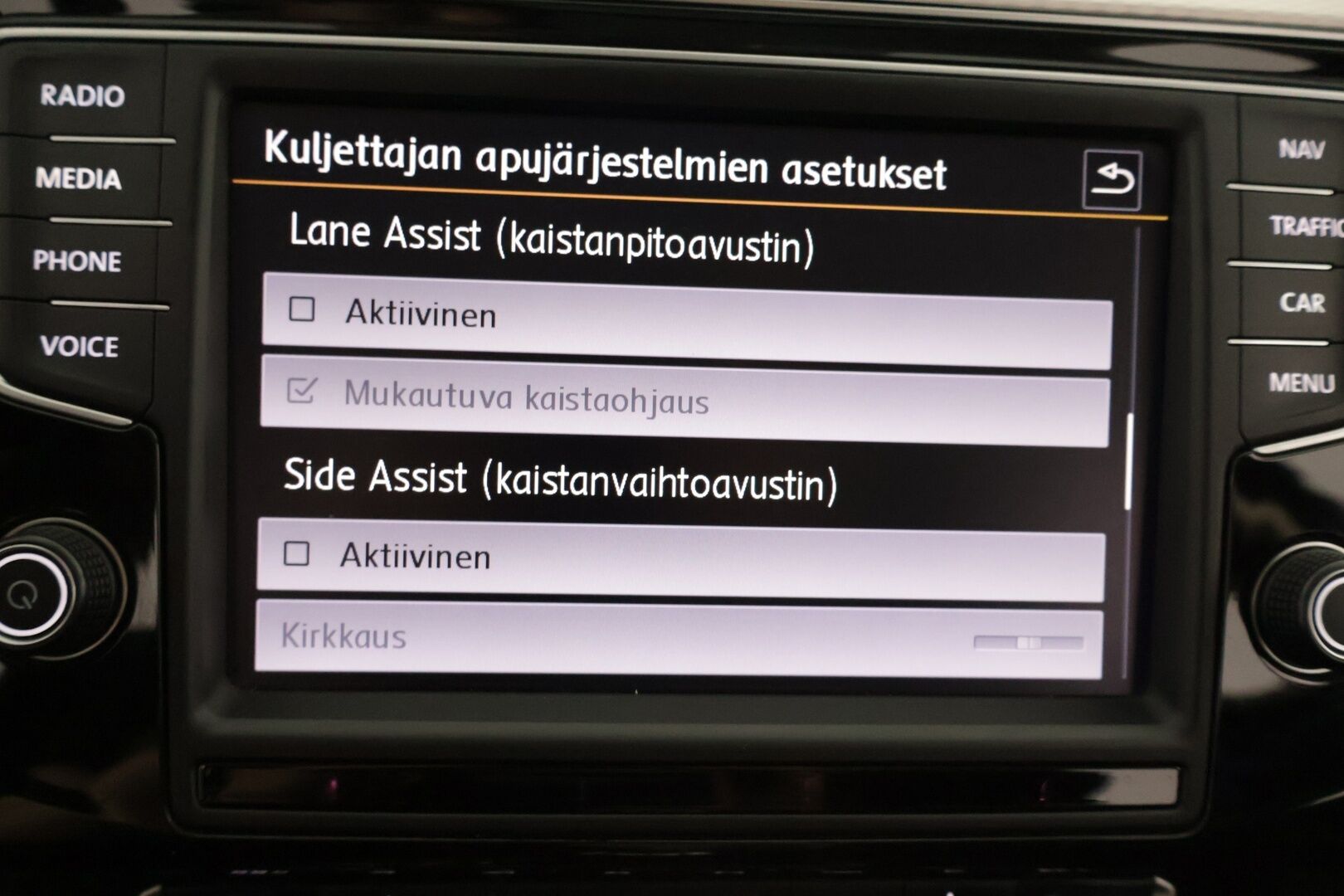 Volkswagen Passat 2016 Variant GTE Plug-In Hybrid 160 kW (218 hv) DSG-automaatti - ACC | 360° kamera | Lasikatto | Ambient Light | Navi | Hudi | Pysäköintitutkat