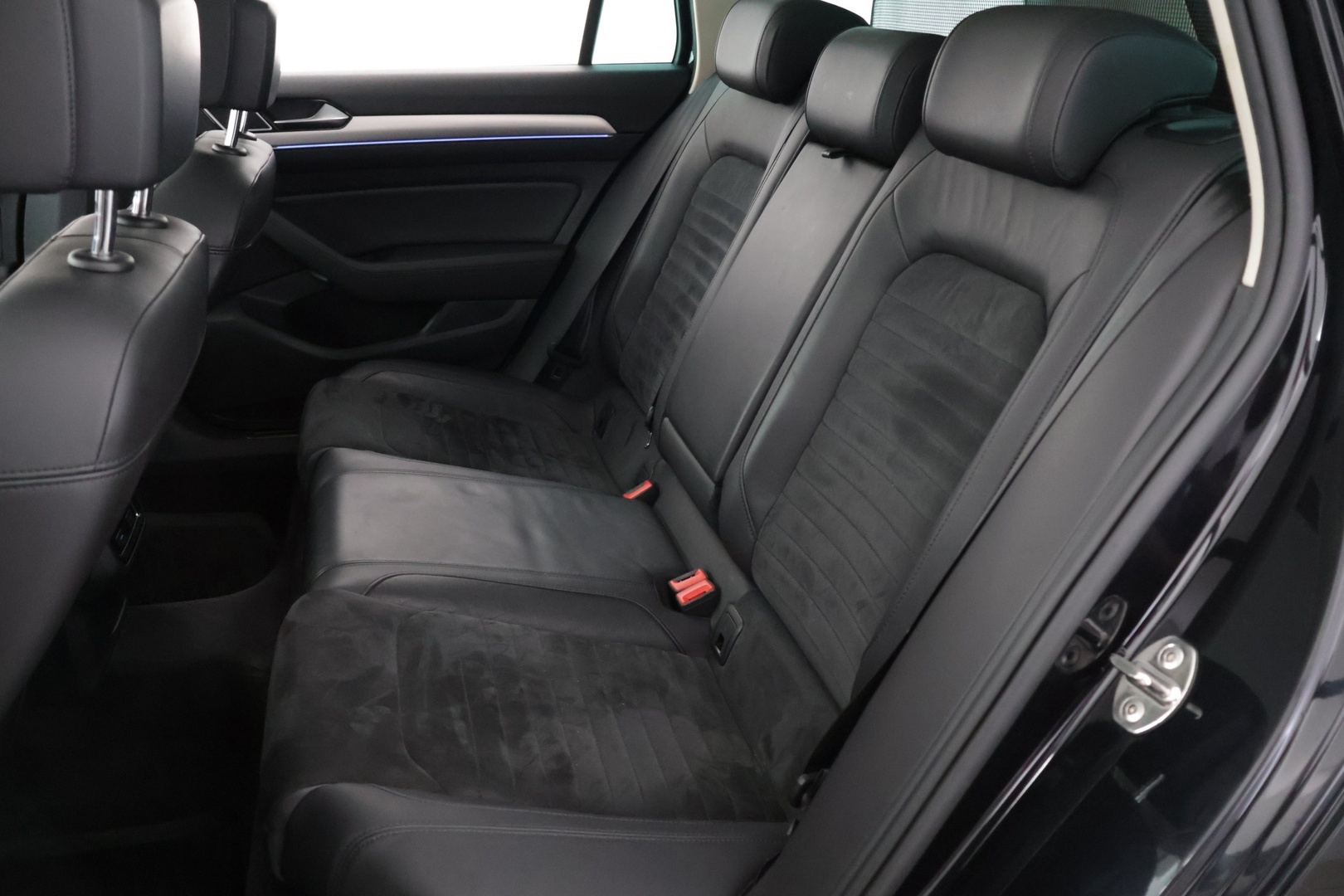 Volkswagen Passat 2016 Variant GTE Plug-In Hybrid 160 kW (218 hv) DSG-automaatti - ACC | 360° kamera | Lasikatto | Ambient Light | Navi | Hudi | Pysäköintitutkat