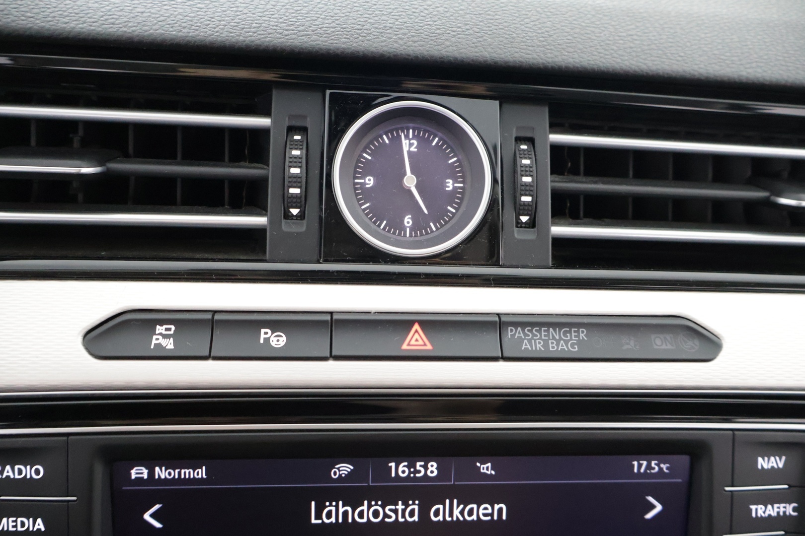 Volkswagen Passat 2016 Variant GTE Plug-In Hybrid 160 kW (218 hv) DSG-automaatti - ACC | 360° kamera | Lasikatto | Ambient Light | Navi | Hudi | Pysäköintitutkat