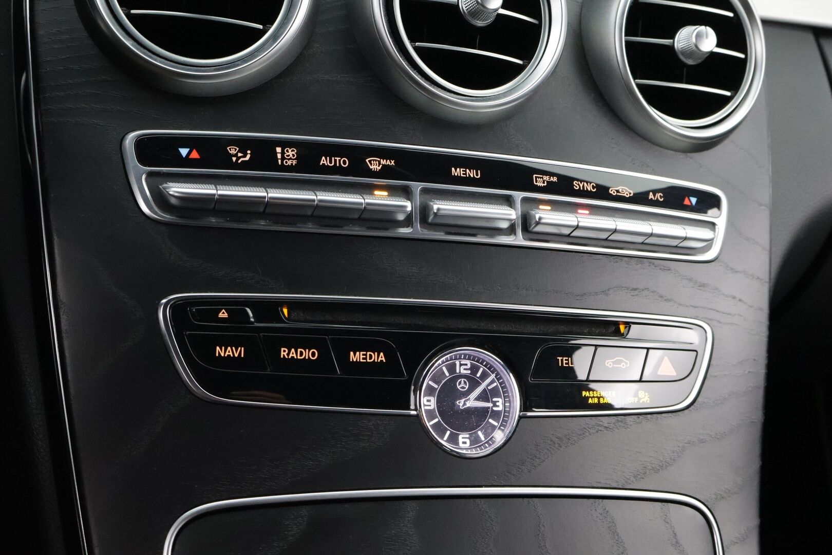 Mercedes-Benz C 2015 220 BlueTec T A Edition 1 * Webasto / Designo Nahat Muistilla / Burmester / Vakkari / Peruutustutkat! - Näyttävä / Harvoin tarjolla / Juuri tullut Tampereelle! - HULLUT AVAJAISHULINAT KORKOTARJOUS 3,29 %