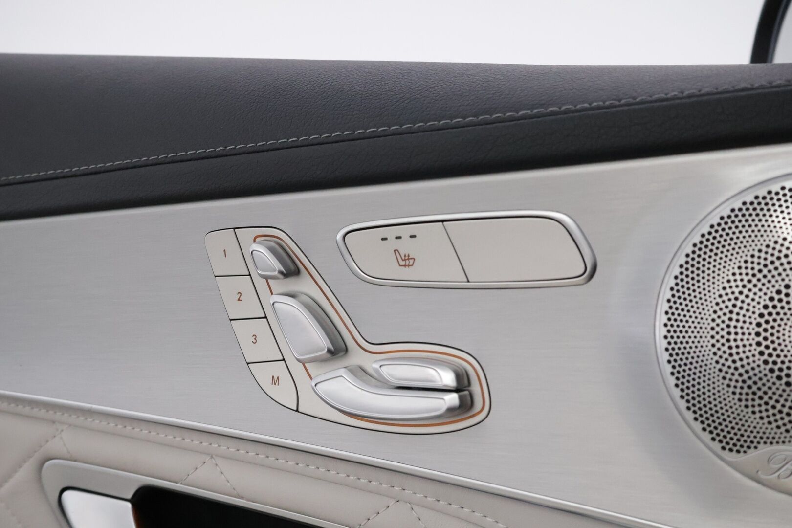 Mercedes-Benz C 2015 220 BlueTec T A Edition 1 * Webasto / Designo Nahat Muistilla / Burmester / Vakkari / Peruutustutkat! - Näyttävä / Harvoin tarjolla / Juuri tullut Tampereelle! - HULLUT AVAJAISHULINAT KORKOTARJOUS 3,29 %