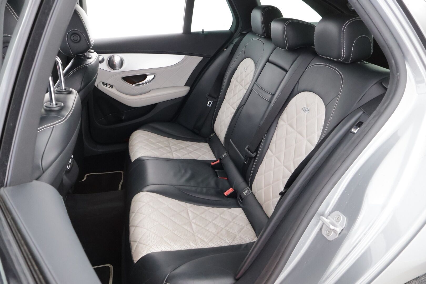 Mercedes-Benz C 2015 220 BlueTec T A Edition 1 * Webasto / Designo Nahat Muistilla / Burmester / Vakkari / Peruutustutkat! - Näyttävä / Harvoin tarjolla / Juuri tullut Tampereelle! - HULLUT AVAJAISHULINAT KORKOTARJOUS 3,29 %