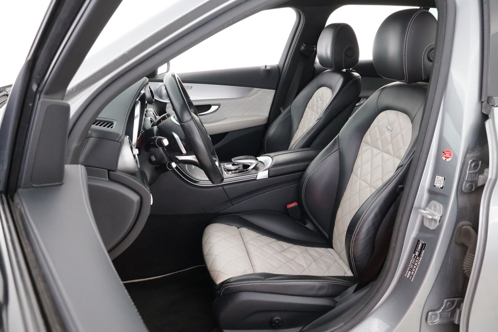 Mercedes-Benz C 2015 220 BlueTec T A Edition 1 * Webasto / Designo Nahat Muistilla / Burmester / Vakkari / Peruutustutkat! - Näyttävä / Harvoin tarjolla / Juuri tullut Tampereelle! - HULLUT AVAJAISHULINAT KORKOTARJOUS 3,29 %