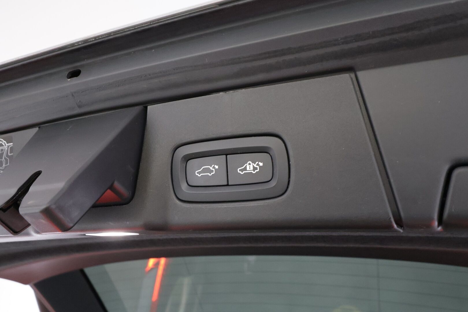 Volvo V90 2020 T8 TwE AWD Business Inscription aut - Suomiauto | Webasto | Harman&Kardon | Panoraama | Ilma-Alusta | Peruutuskamera | Full LED | Nahkasisusta | Supervarusteet!