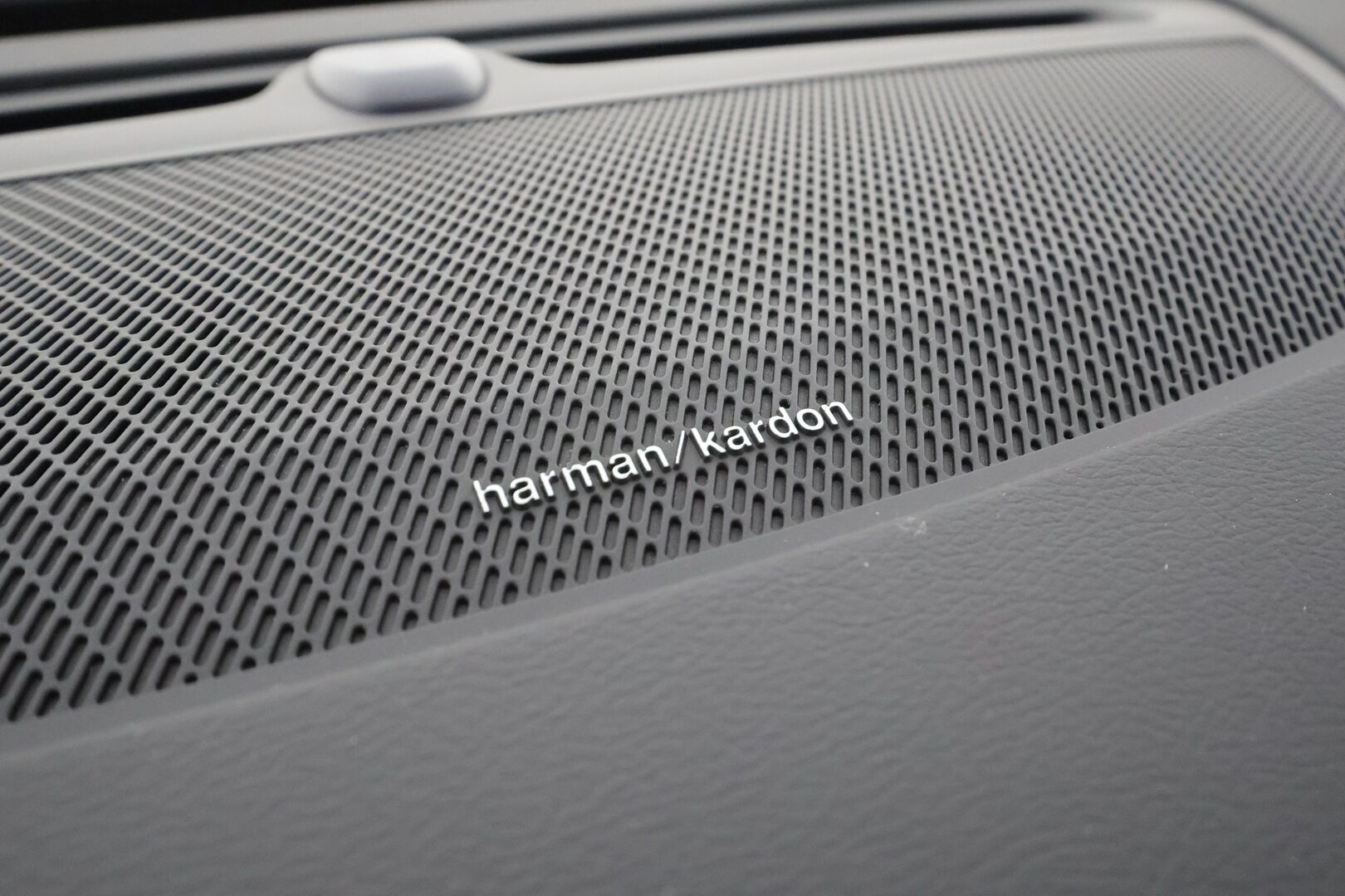 Volvo V90 2020 T8 TwE AWD Business Inscription aut - Suomiauto | Webasto | Harman&Kardon | Panoraama | Ilma-Alusta | Peruutuskamera | Full LED | Nahkasisusta | Supervarusteet!