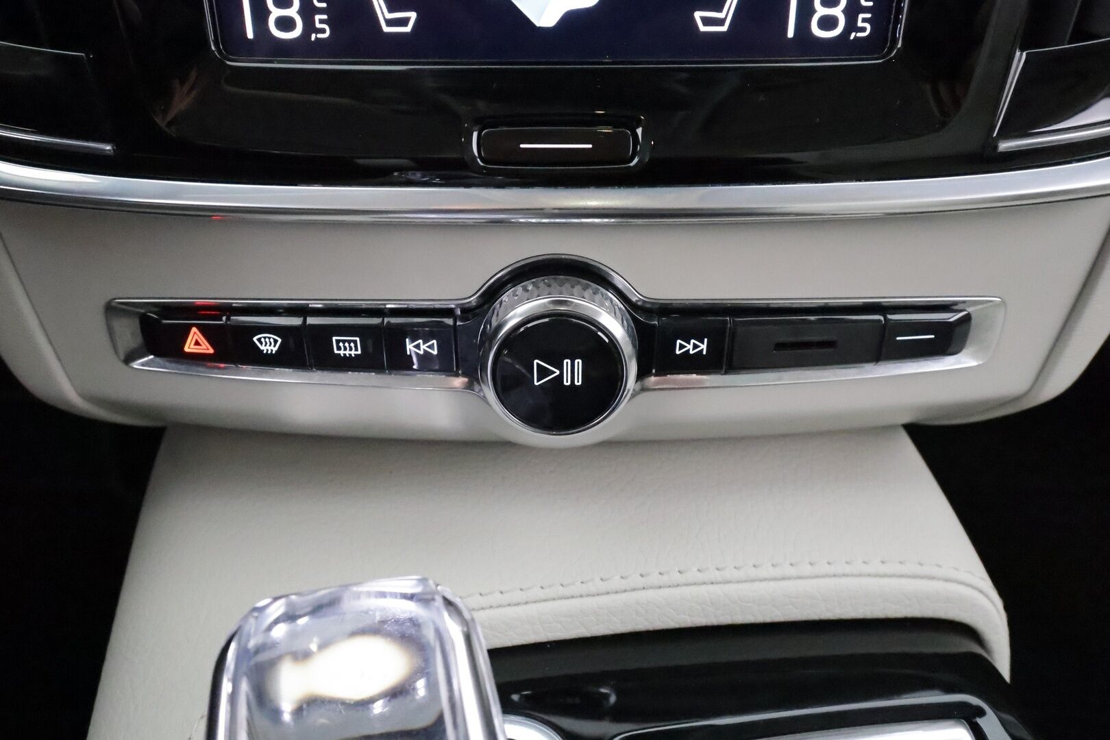 Volvo V90 2020 T8 TwE AWD Business Inscription aut - Suomiauto | Webasto | Harman&Kardon | Panoraama | Ilma-Alusta | Peruutuskamera | Full LED | Nahkasisusta | Supervarusteet!