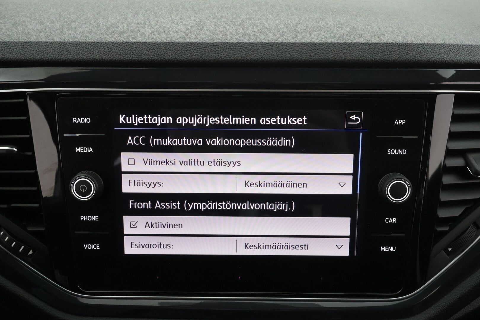 Volkswagen T-Roc 2020 Sport 1,5 TSI EVO 110 kW DSG * Webasto / ACC / LED / P.tutkat / Kaistavahti * - Suomi-auto / Kahdet renkaat 