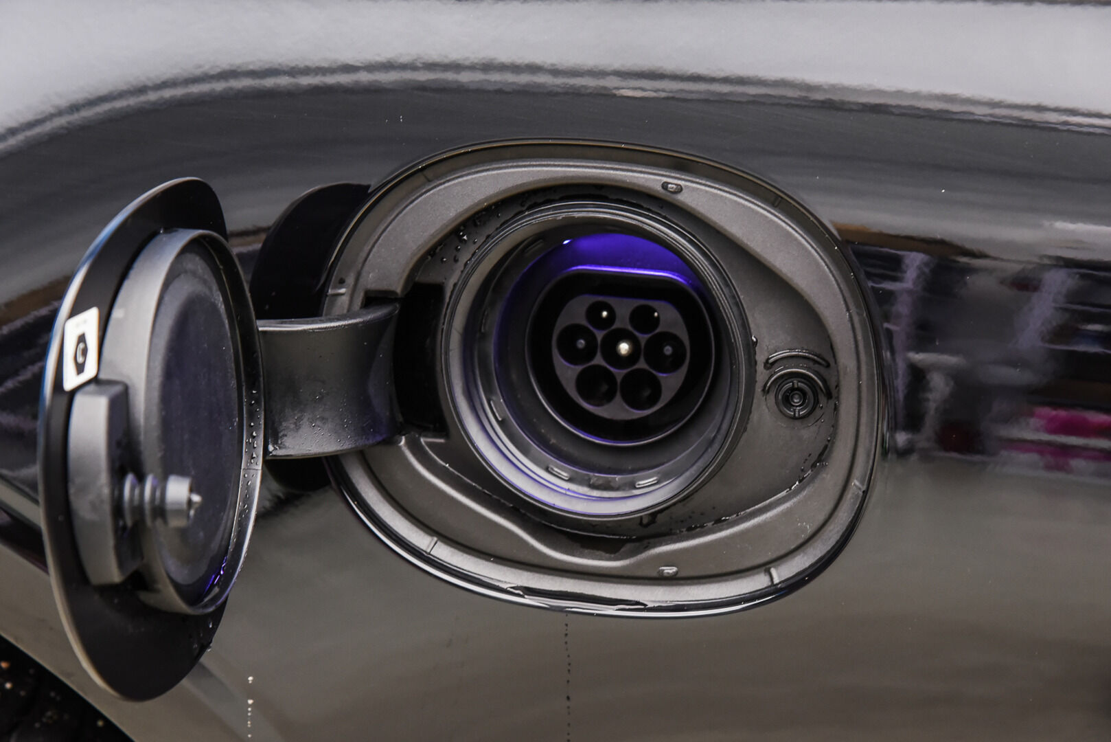 Volvo V90 2021 T6 TwE AWD Inscription Expression aut * ACC / Kamera / Koukku / Pilot Assist / Keyless * - Myydään juuri huollettuna / Kahdet vanteet / Akku kuntotarkastettu!