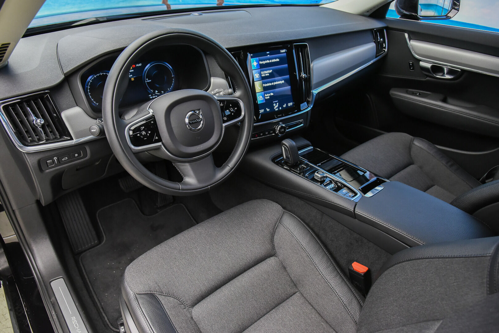 Volvo V90 2021 T6 TwE AWD Inscription Expression aut * ACC / Kamera / Koukku / Pilot Assist / Keyless * - Myydään juuri huollettuna / Kahdet vanteet / Akku kuntotarkastettu!