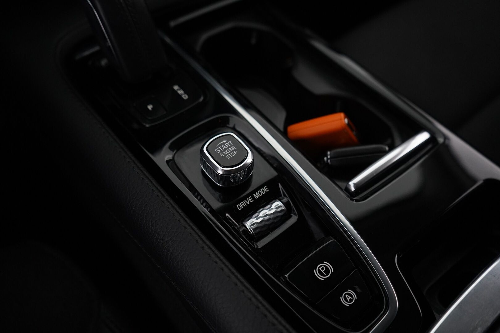 Volvo V90 2021 T6 TwE AWD Inscription Expression aut * ACC / Kamera / Koukku / Pilot Assist / Keyless * - Myydään juuri huollettuna / Kahdet vanteet / Akku kuntotarkastettu!