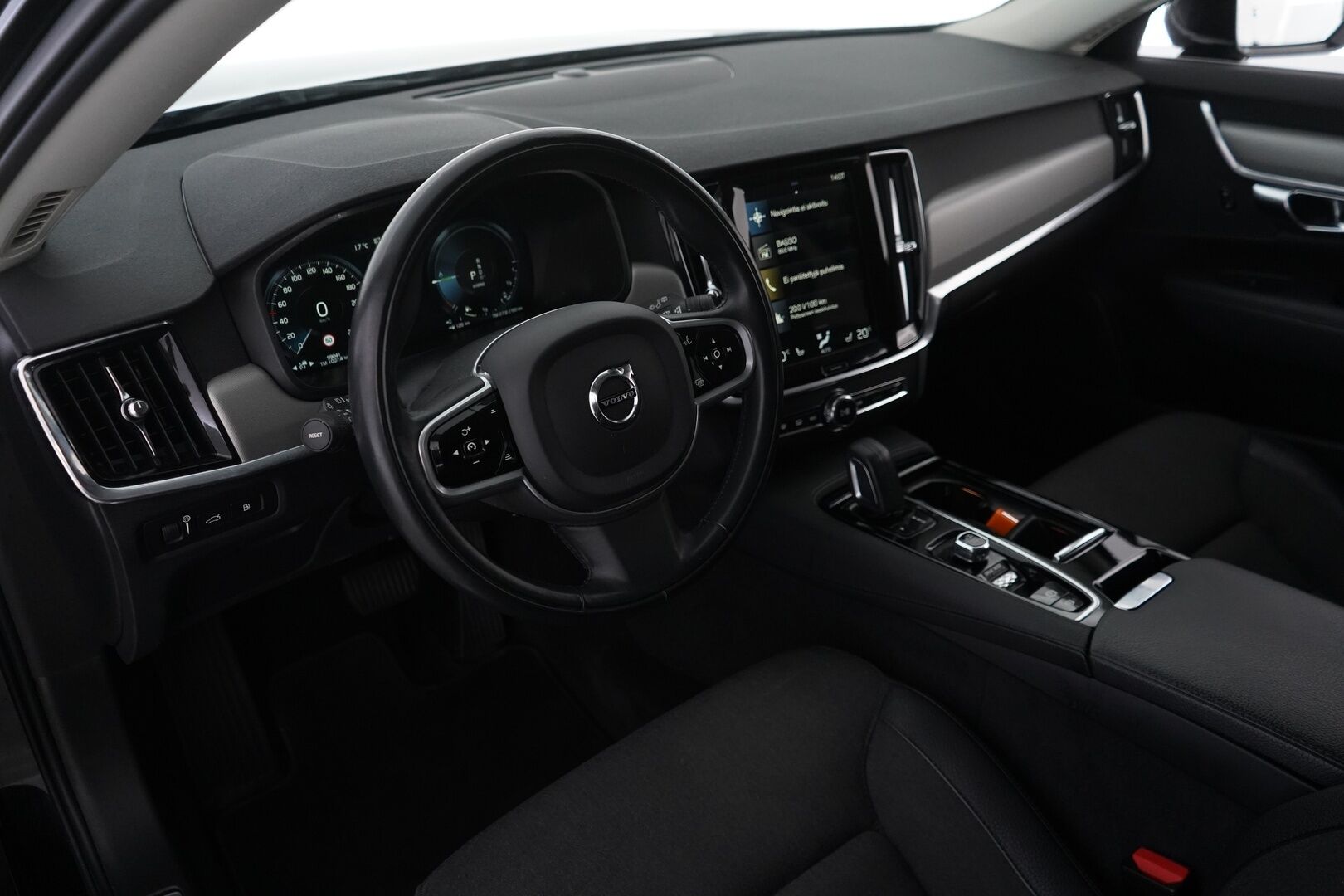 Volvo V90 2021 T6 TwE AWD Inscription Expression aut * ACC / Kamera / Koukku / Pilot Assist / Keyless * - Myydään juuri huollettuna / Kahdet vanteet / Akku kuntotarkastettu!