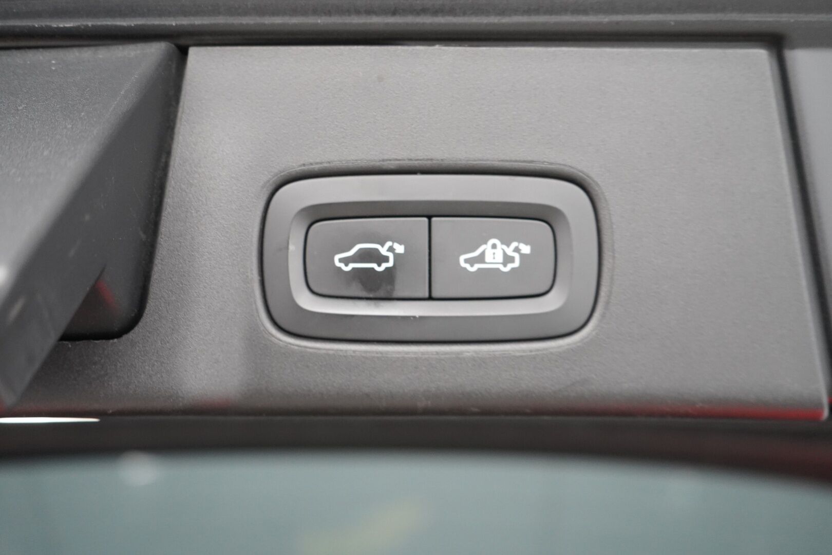 Volvo V90 2021 T6 TwE AWD Inscription Expression aut * ACC / Kamera / Koukku / Pilot Assist / Keyless * - Myydään juuri huollettuna / Kahdet vanteet / Akku kuntotarkastettu!