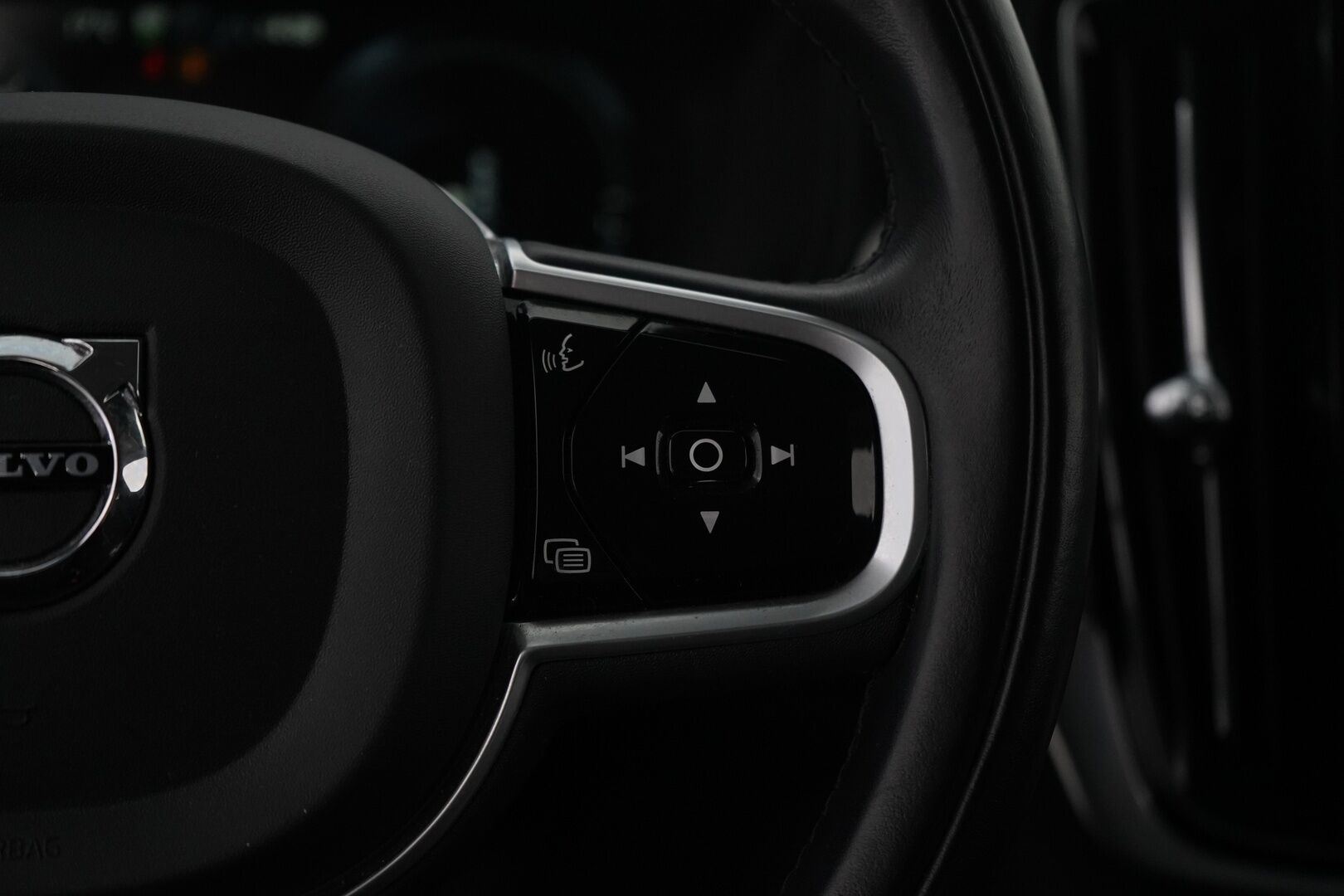 Volvo V90 2021 T6 TwE AWD Inscription Expression aut * ACC / Kamera / Koukku / Pilot Assist / Keyless * - Myydään juuri huollettuna / Kahdet vanteet / Akku kuntotarkastettu!