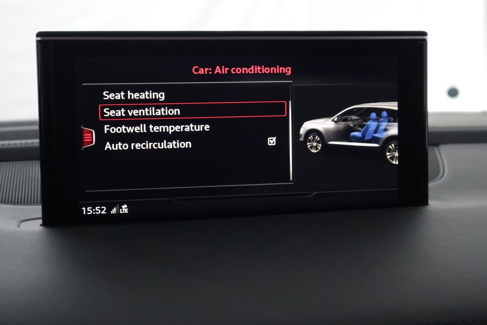 Audi Q7 2016 Q7 3,0 V6 TDI e-tron quattro tiptronic Business** YritysOutlet - Myydään vain yrityksille - SOH 94 % | ACC | HUD | Panorama | Matrix LED | B&O | 360° Kamera | Hierovat & Tuuletetut Nahkaistuimet | Vetokoukku | Navi