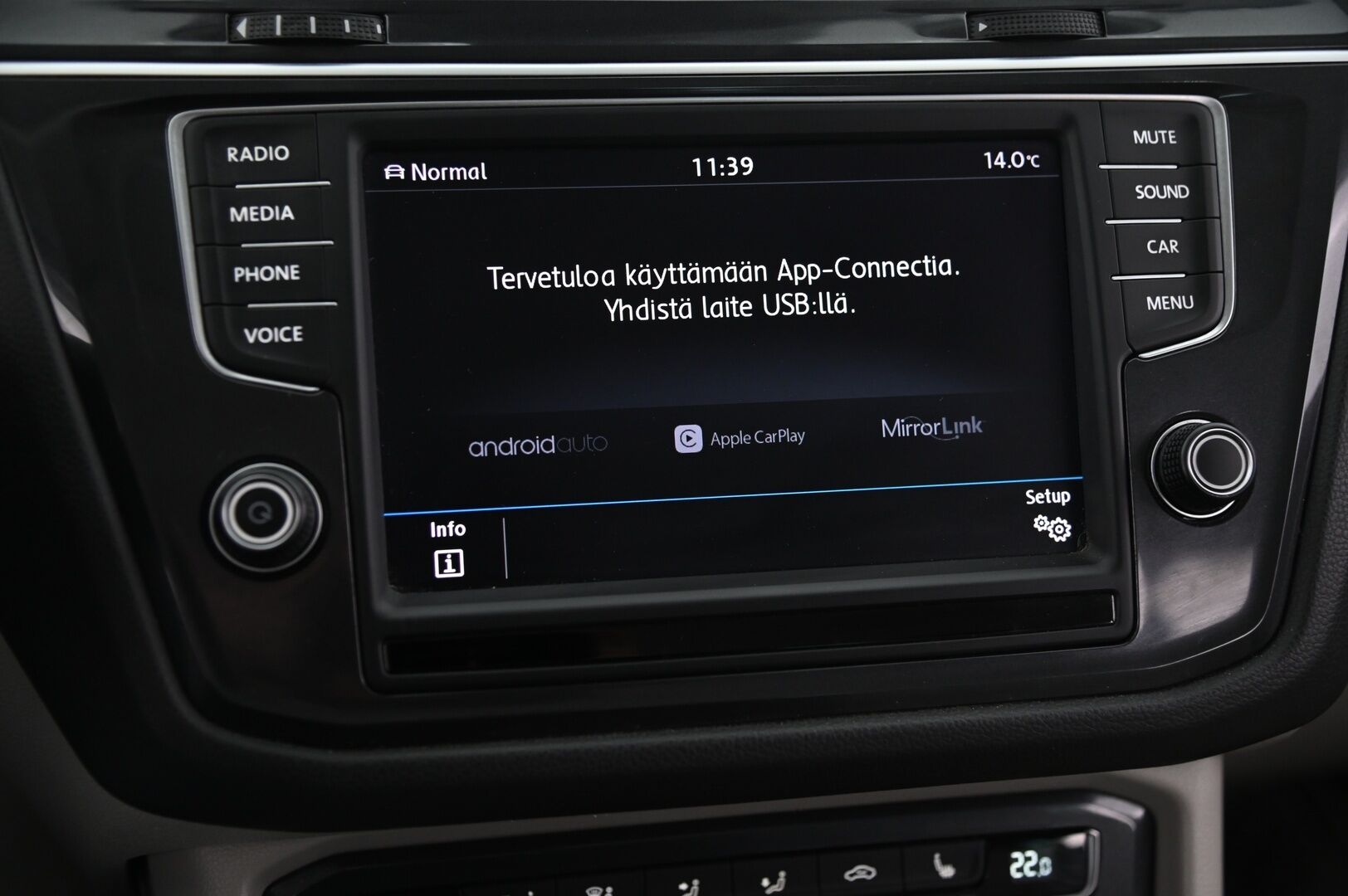 Volkswagen Tiguan 2017 Highline 2,0 TDI SCR 140 kW 4MOTION DSG * ACC / Webasto / Digimittaristo / Vaaleat muistinahat / Koukku / Dynaudio * - 2 Alut / P.kamera / KeyLessGo / Dynaamiset Ledit 