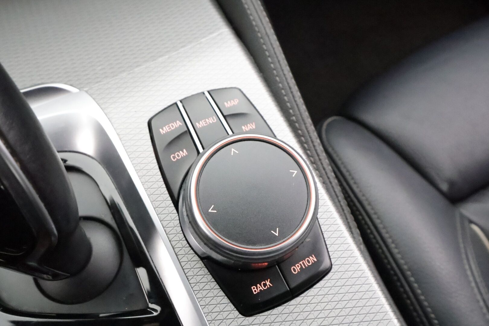 BMW 530 2018 G30 Sedan 530e A Charged Edition M Sport * ACC / HUD / 360° / H&K / Muistipenkit / Adapt.LED / Comfort Access * - Huippuvarusteet