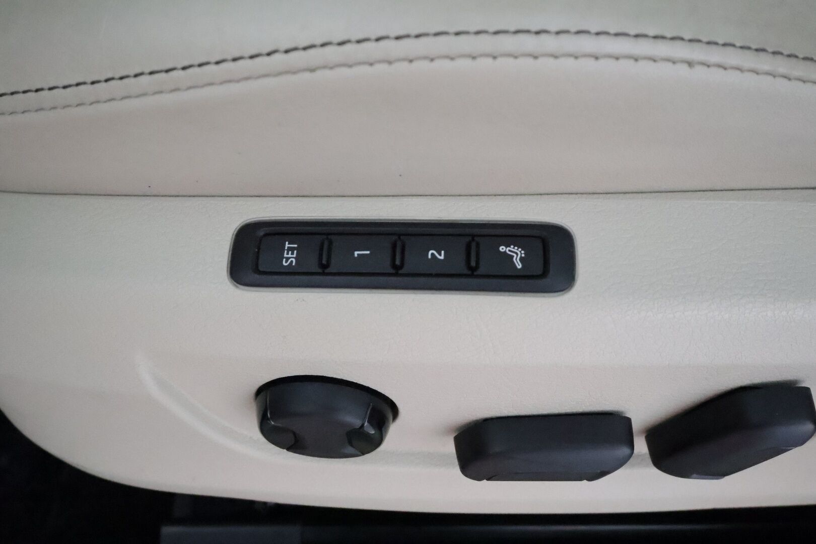 Skoda Superb 2020 1,4 TSI PHEV L&K iV DSG **Webasto / Koukku / ACC / Matrix / Kattoluukku / P.kamera / Ilmastoitu&Hierova Muistipenkki** - Canton / 1-om Suomi-auto / 2x Latauskaapelit / Kahdet Renkaat / **HYVILLÄ KAMOILLA** 