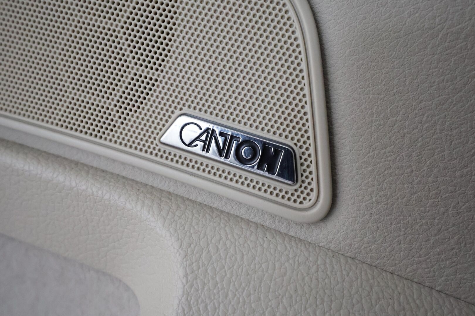 Skoda Superb 2020 1,4 TSI PHEV L&K iV DSG **Webasto / Koukku / ACC / Matrix / Kattoluukku / P.kamera / Ilmastoitu&Hierova Muistipenkki** - Canton / 1-om Suomi-auto / 2x Latauskaapelit / Kahdet Renkaat / **HYVILLÄ KAMOILLA** 