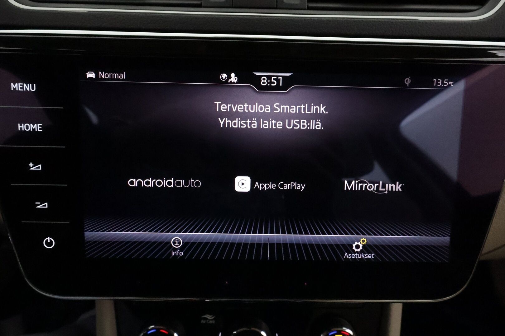 Skoda Superb 2020 1,4 TSI PHEV L&K iV DSG **Webasto / Koukku / ACC / Matrix / Kattoluukku / P.kamera / Ilmastoitu&Hierova Muistipenkki** - Canton / 1-om Suomi-auto / 2x Latauskaapelit / Kahdet Renkaat / **HYVILLÄ KAMOILLA** 