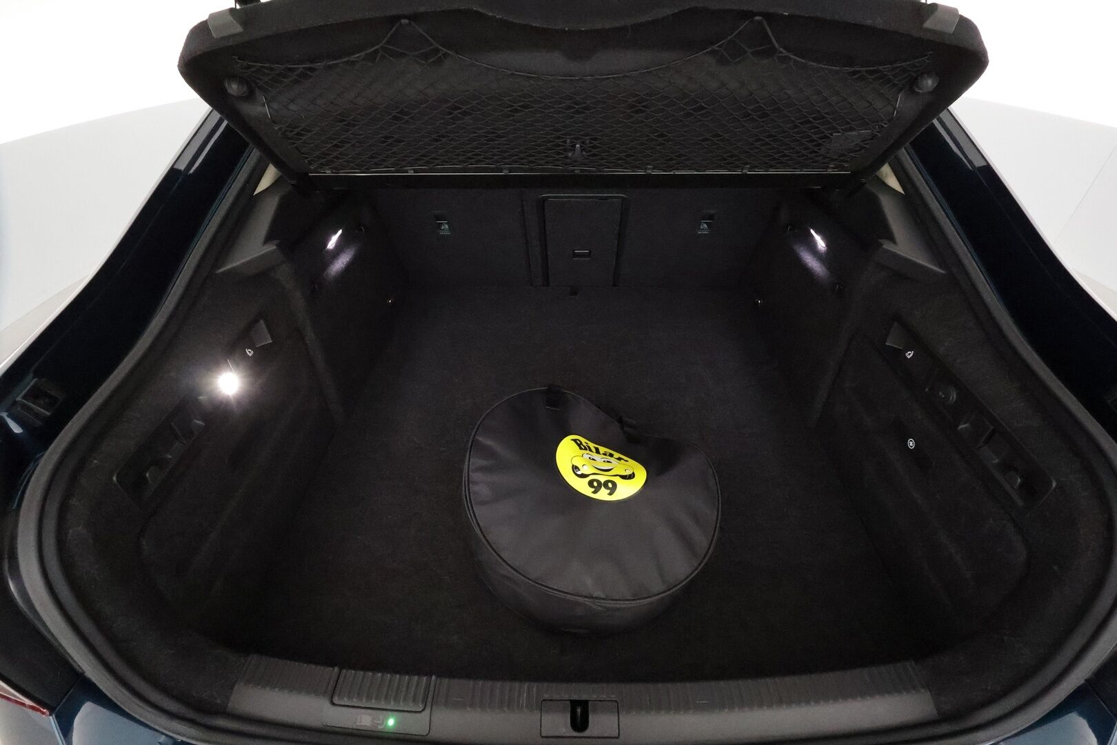 Skoda Superb 2020 1,4 TSI PHEV L&K iV DSG **Webasto / Koukku / ACC / Matrix / Kattoluukku / P.kamera / Ilmastoitu&Hierova Muistipenkki** - Canton / 1-om Suomi-auto / 2x Latauskaapelit / Kahdet Renkaat / **HYVILLÄ KAMOILLA** 