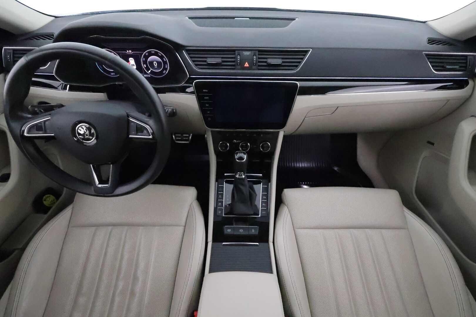 Skoda Superb 2020 1,4 TSI PHEV L&K iV DSG **Webasto / Koukku / ACC / Matrix / Kattoluukku / P.kamera / Ilmastoitu&Hierova Muistipenkki** - Canton / 1-om Suomi-auto / 2x Latauskaapelit / Kahdet Renkaat / **HYVILLÄ KAMOILLA** 