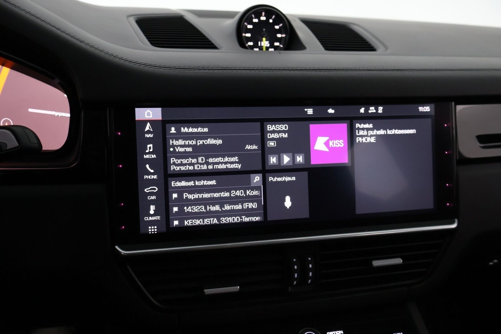 Porsche Cayenne 2020 E-Hybrid Coupé - 2,99 % KORKOTARJOUS TÄHÄN AUTOON - Adapt.Vakkari / Bose Surround / Imuovet / Panoraama / PASM / 12-Suuntaiset Nahkapenkit / Sport Chrono / Vetokoukku / Supervarusteet!