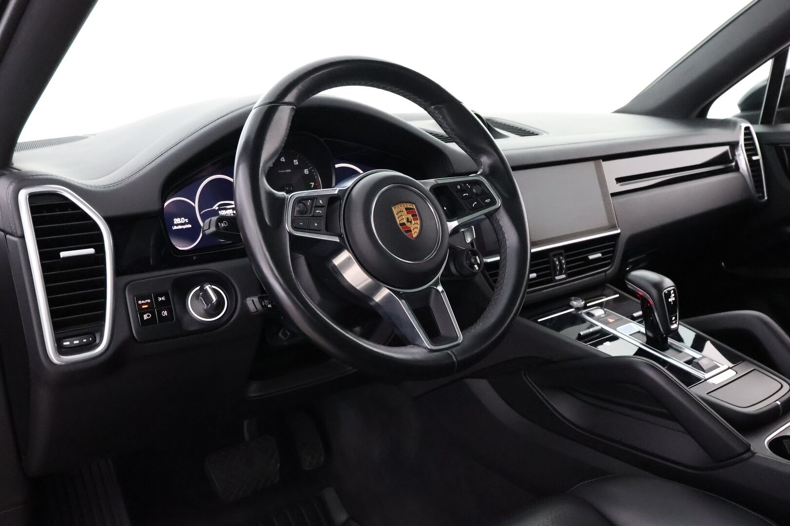 Porsche Cayenne 2020 E-Hybrid Coupé - 2,99 % KORKOTARJOUS TÄHÄN AUTOON - Adapt.Vakkari / Bose Surround / Imuovet / Panoraama / PASM / 12-Suuntaiset Nahkapenkit / Sport Chrono / Vetokoukku / Supervarusteet!