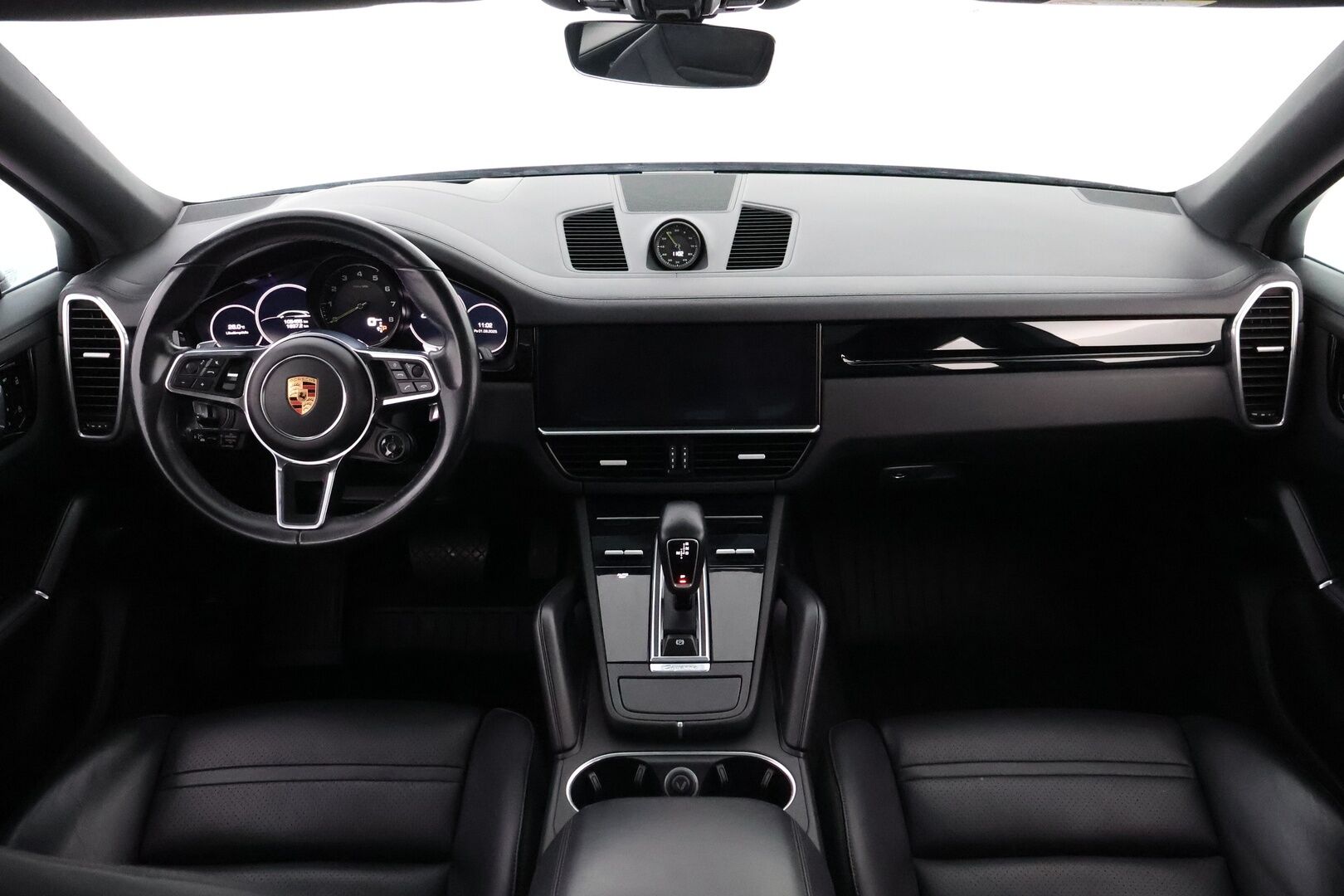 Porsche Cayenne 2020 E-Hybrid Coupé - 2,99 % KORKOTARJOUS TÄHÄN AUTOON - Adapt.Vakkari / Bose Surround / Imuovet / Panoraama / PASM / 12-Suuntaiset Nahkapenkit / Sport Chrono / Vetokoukku / Supervarusteet!