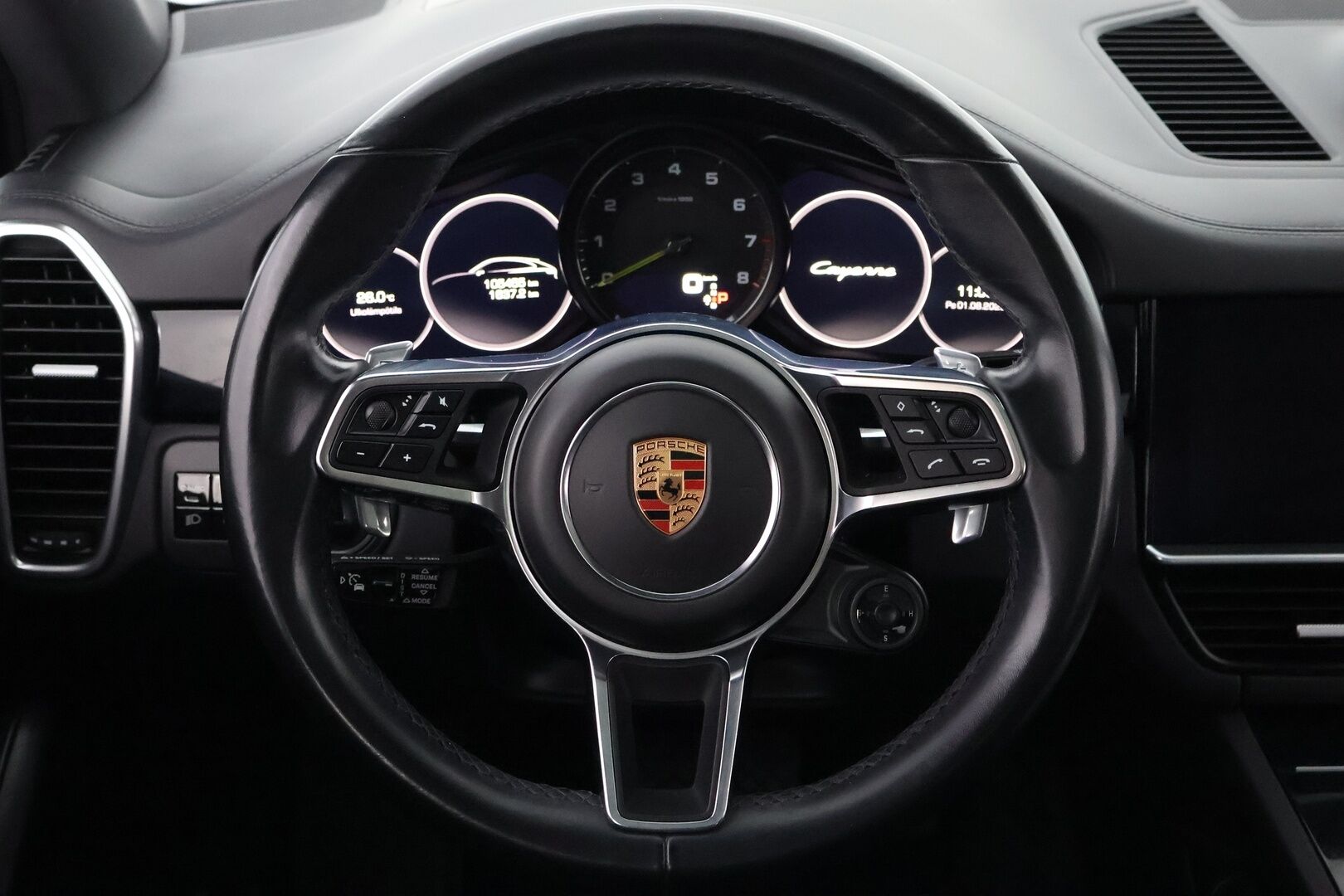 Porsche Cayenne 2020 E-Hybrid Coupé - 2,99 % KORKOTARJOUS TÄHÄN AUTOON - Adapt.Vakkari / Bose Surround / Imuovet / Panoraama / PASM / 12-Suuntaiset Nahkapenkit / Sport Chrono / Vetokoukku / Supervarusteet!