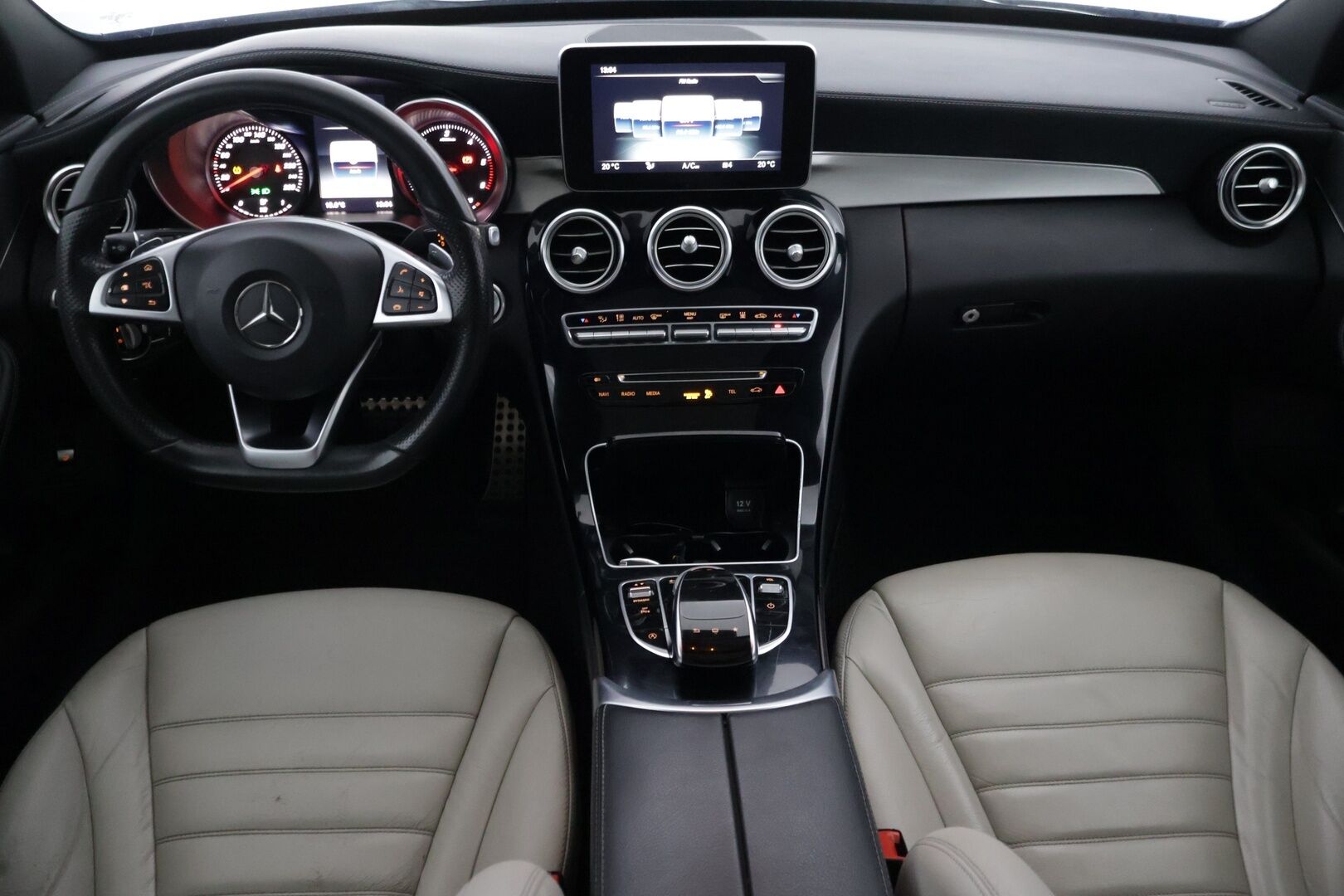 Mercedes-Benz C 2016 220 D AMG - | LED | Panorama | Webasto | Ambient | Keyless | IHC | Sähkös.Istuimet | Tutkat | S.Luukku |
