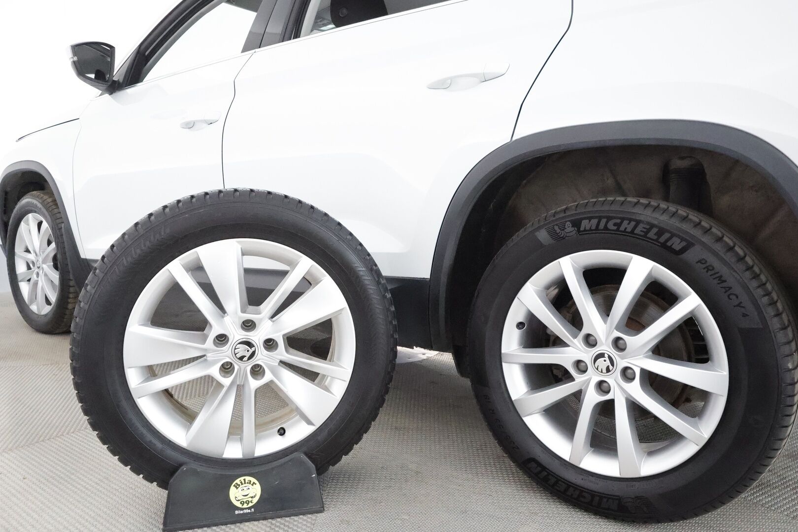 Skoda Kodiaq 2021 2,0 TDI 150 4x4 Ambition BusinessLine DSG Autom. **Webasto / Koukku / Adapt.Vakkari / P.kamera / LED-valot / Navi** - 1-om Suomi-auto / Kahdet Renkaat