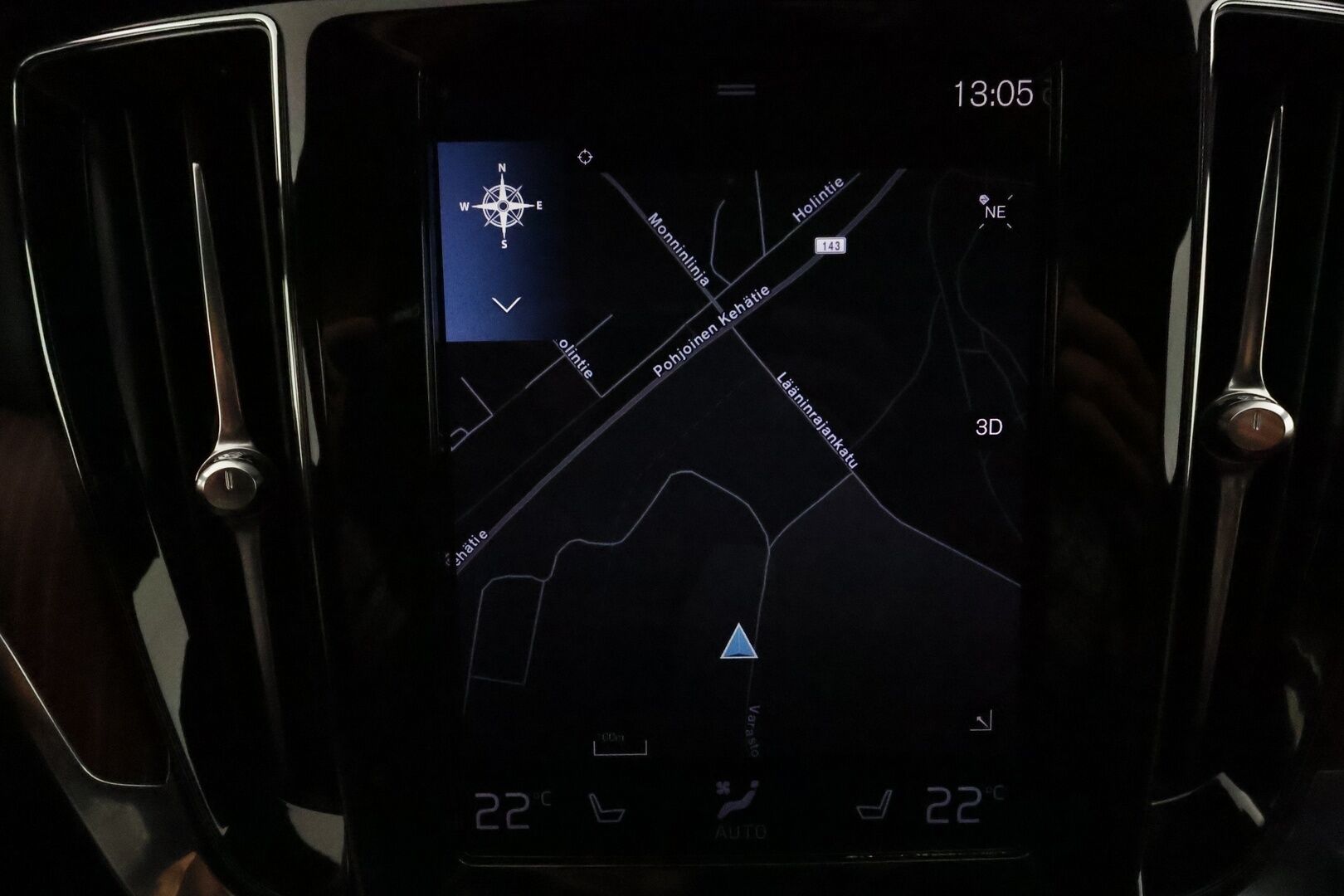 Volvo V60 Cross Country 2021 B4 AWD D-MHEV Pro aut **Adapt.vakkari / Muistipenkit / P.kamera / Koukku / Full LED / Webasto / Navi / BLIS** - Suomi-auto / Kahdet renkaat aluvanteilla / Merkkihuollettu / Ruskeat nahat / Penkinlämmittimet takana / Ratinlämmitin