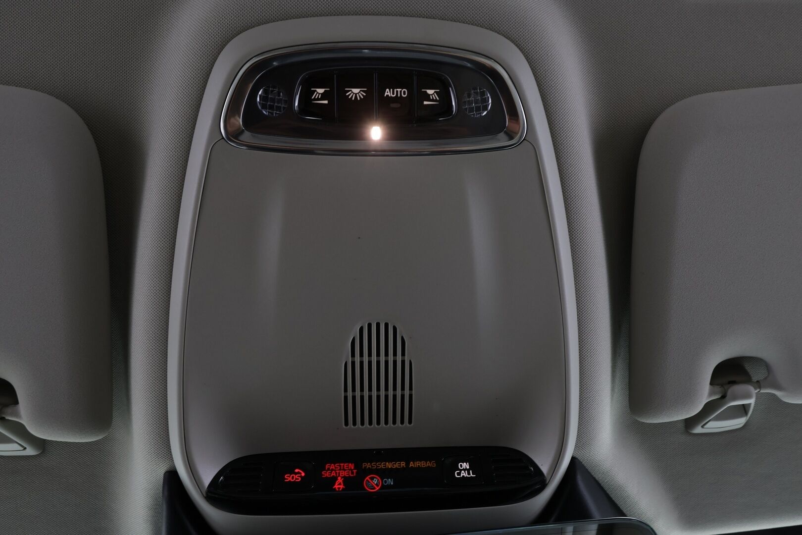 Volvo V60 Cross Country 2021 B4 AWD D-MHEV Business aut * ACC / P.kamera / BLIS / Koukku / Webasto / LED / Vaaleat nahat * - Suomi-auto / Kahdet renkaat aluvanteilla / Merkkihuollettu