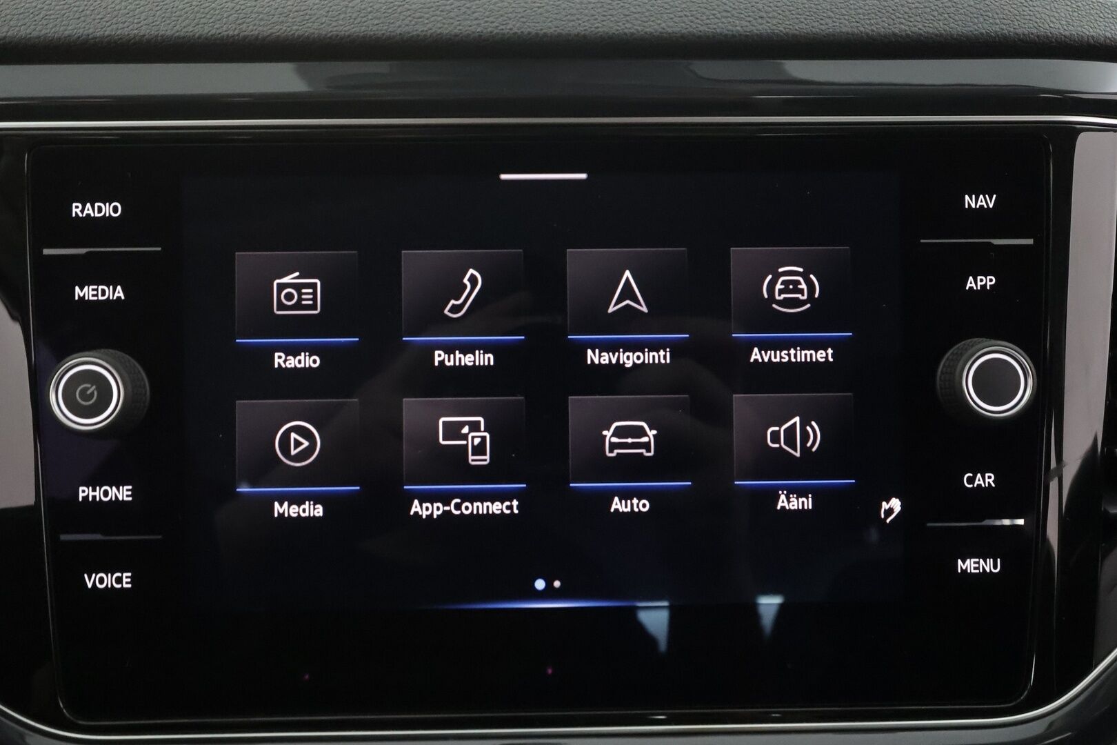 Volkswagen T-Roc 2021 Sport 1,5 TSI EVO 110 kW DSG-automaatti - | ACC | Koukku | Webasto | LED | P.tutkat | Ratinlämmitys | Digimittaristo | Apple&Android | Suomi-auto | Kahdet Renkaat | Merkkihuollettu |