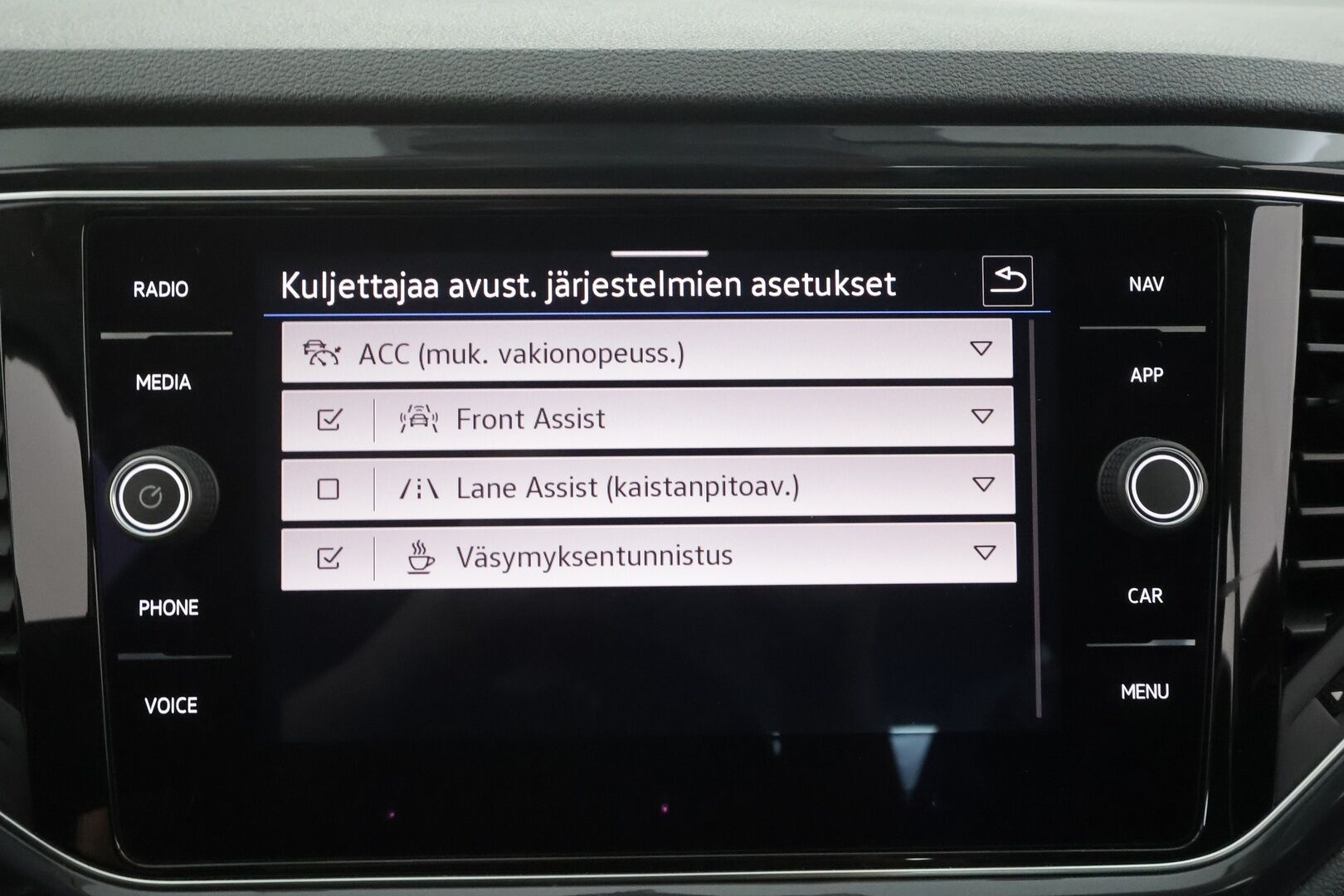 Volkswagen T-Roc 2021 Sport 1,5 TSI EVO 110 kW DSG-automaatti - | ACC | Koukku | Webasto | LED | P.tutkat | Ratinlämmitys | Digimittaristo | Apple&Android | Suomi-auto | Kahdet Renkaat | Merkkihuollettu |