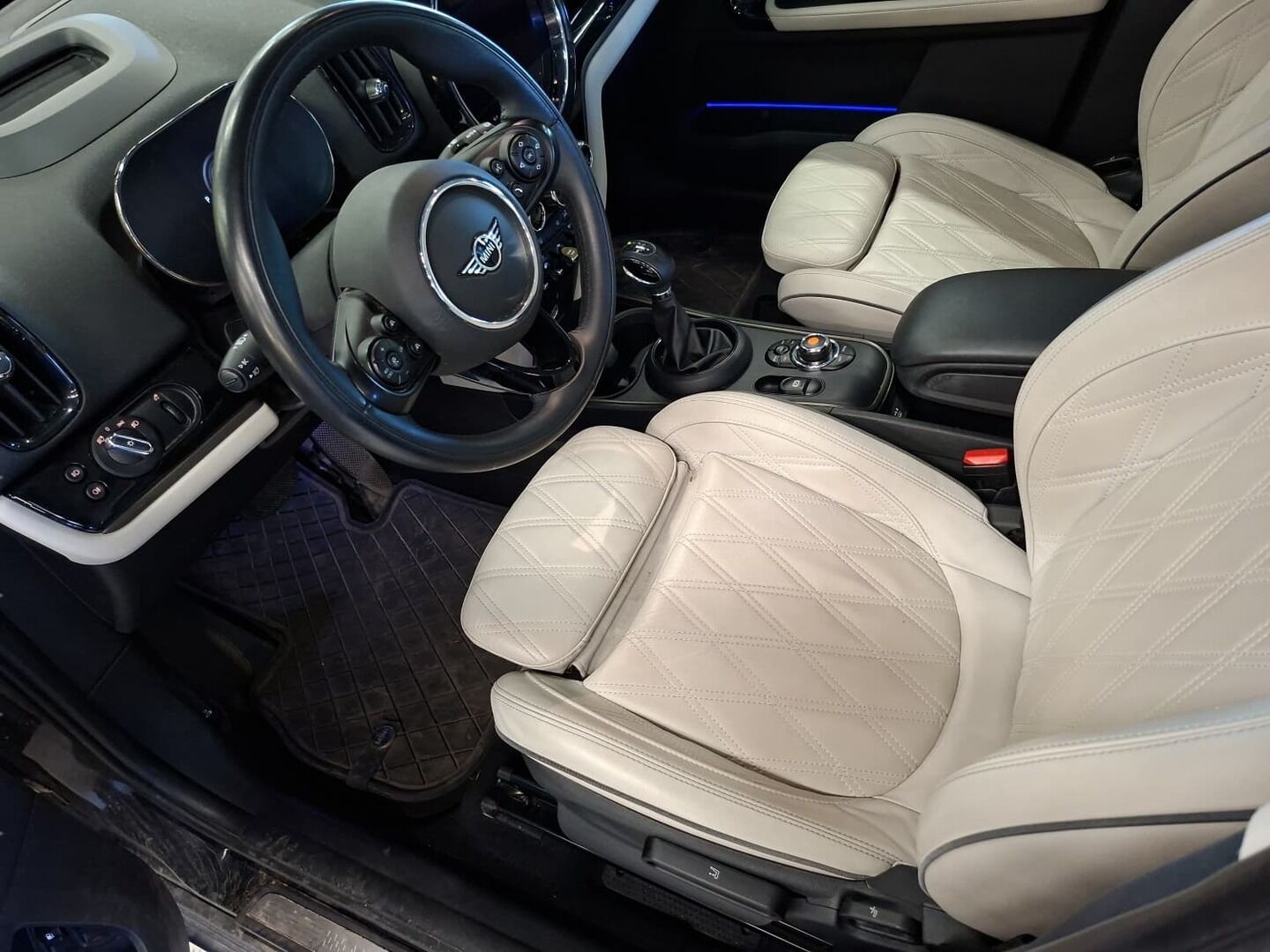MINI Countryman 2020 Cooper SE ALL4 A Maximise - | ACC | HUD | H/K | Peruutuskamera | Tutkat edessä ja takana | KeylessGo | Nahkasisusta |