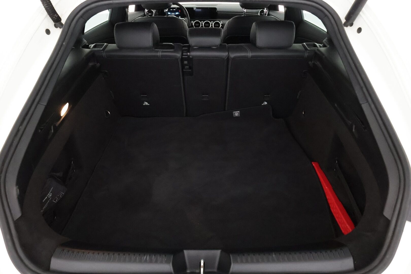 Mercedes-Benz CLA 2021 220 d 4MATIC A Shooting Brake Business Progressive *DTR+ / Kamera / IHC+ / Multibeam / Sporttipenkit / Digimittaristo* - Merkkihuollettu / Sähkökontti / Suomiauto / 2x renkaat & Vanteet / Mercedes Me / Mustasisäkatto / Appconnect - HULLUT AVAJAISHULINAT KORKOTARJOUS 3,29 %