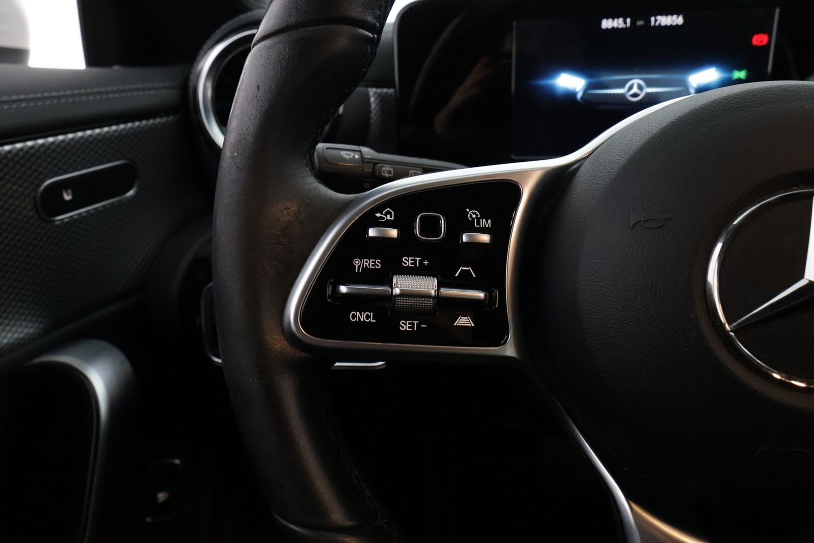 Mercedes-Benz CLA 2021 220 d 4MATIC A Shooting Brake Business Progressive *DTR+ / Kamera / IHC+ / Multibeam / Sporttipenkit / Digimittaristo* - Merkkihuollettu / Sähkökontti / Suomiauto / 2x renkaat & Vanteet / Mercedes Me / Mustasisäkatto / Appconnect - HULLUT AVAJAISHULINAT KORKOTARJOUS 3,29 %