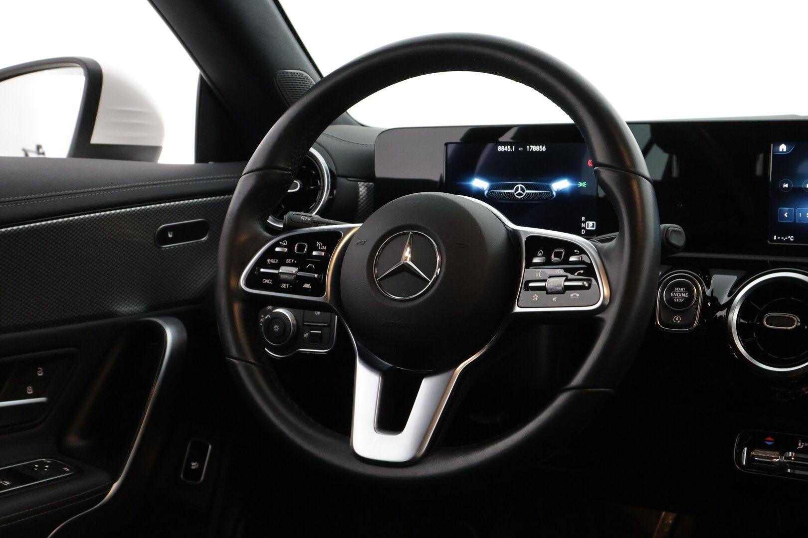 Mercedes-Benz CLA 2021 220 d 4MATIC A Shooting Brake Business Progressive *DTR+ / Kamera / IHC+ / Multibeam / Sporttipenkit / Digimittaristo* - Merkkihuollettu / Sähkökontti / Suomiauto / 2x renkaat & Vanteet / Mercedes Me / Mustasisäkatto / Appconnect - HULLUT AVAJAISHULINAT KORKOTARJOUS 3,29 %