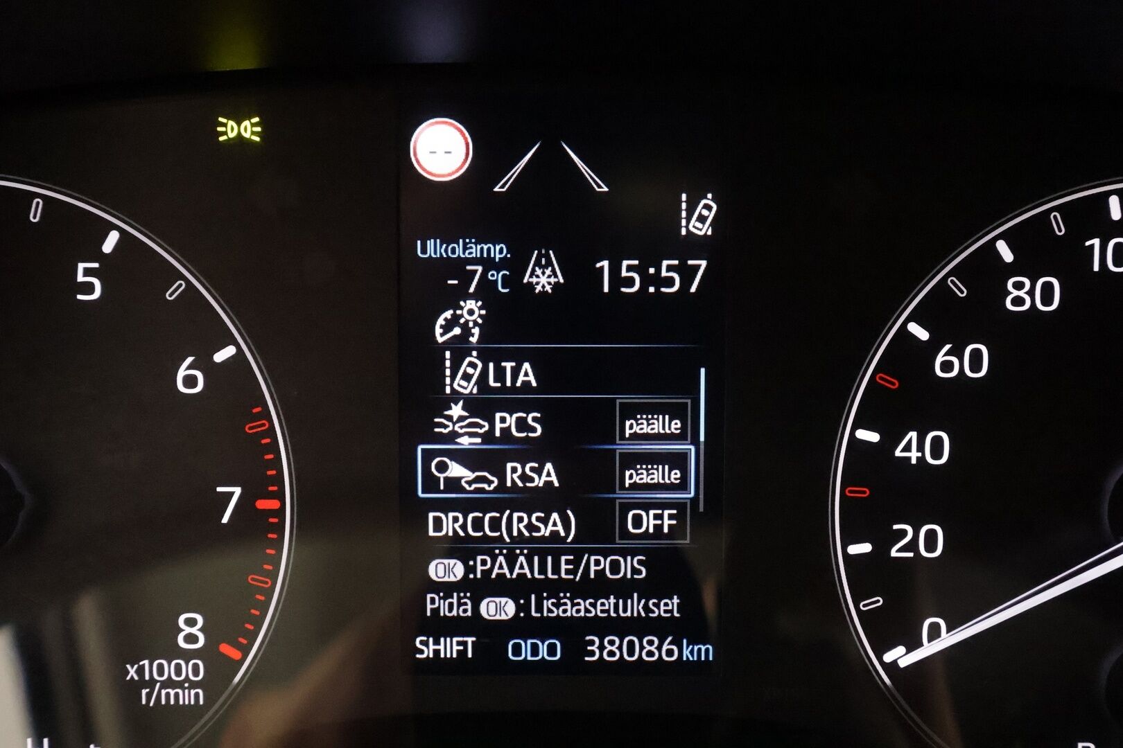 Toyota Yaris 2020 1,0 VVT-i Life * ACC / LED / Kaistavahti / Apple&Android / Ilmastointi * - 1.om Suomi-auto / Kahdet renkaat 