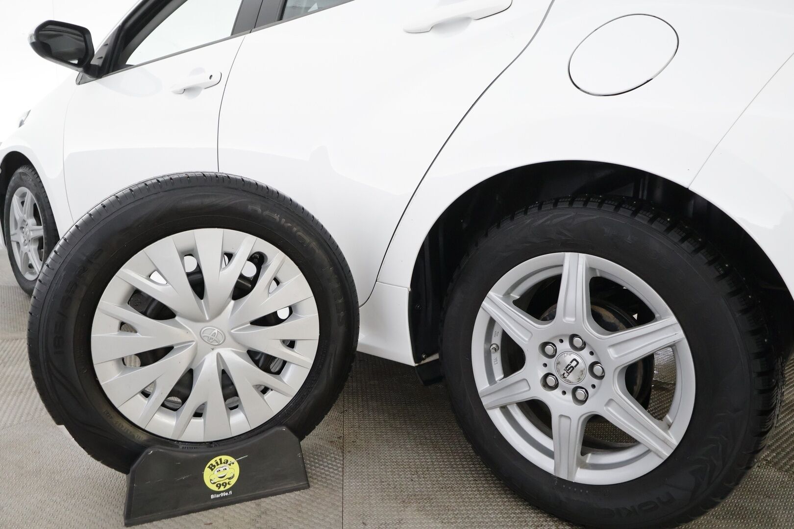 Toyota Yaris 2020 1,0 VVT-i Life * 1.Om Suomi-auto / ACC / Bluetooth / Kaistavahti / Ilmastointi / 2xRenkaat * - HULLUT JOULUT KORKOTARJOUS 2,49% 