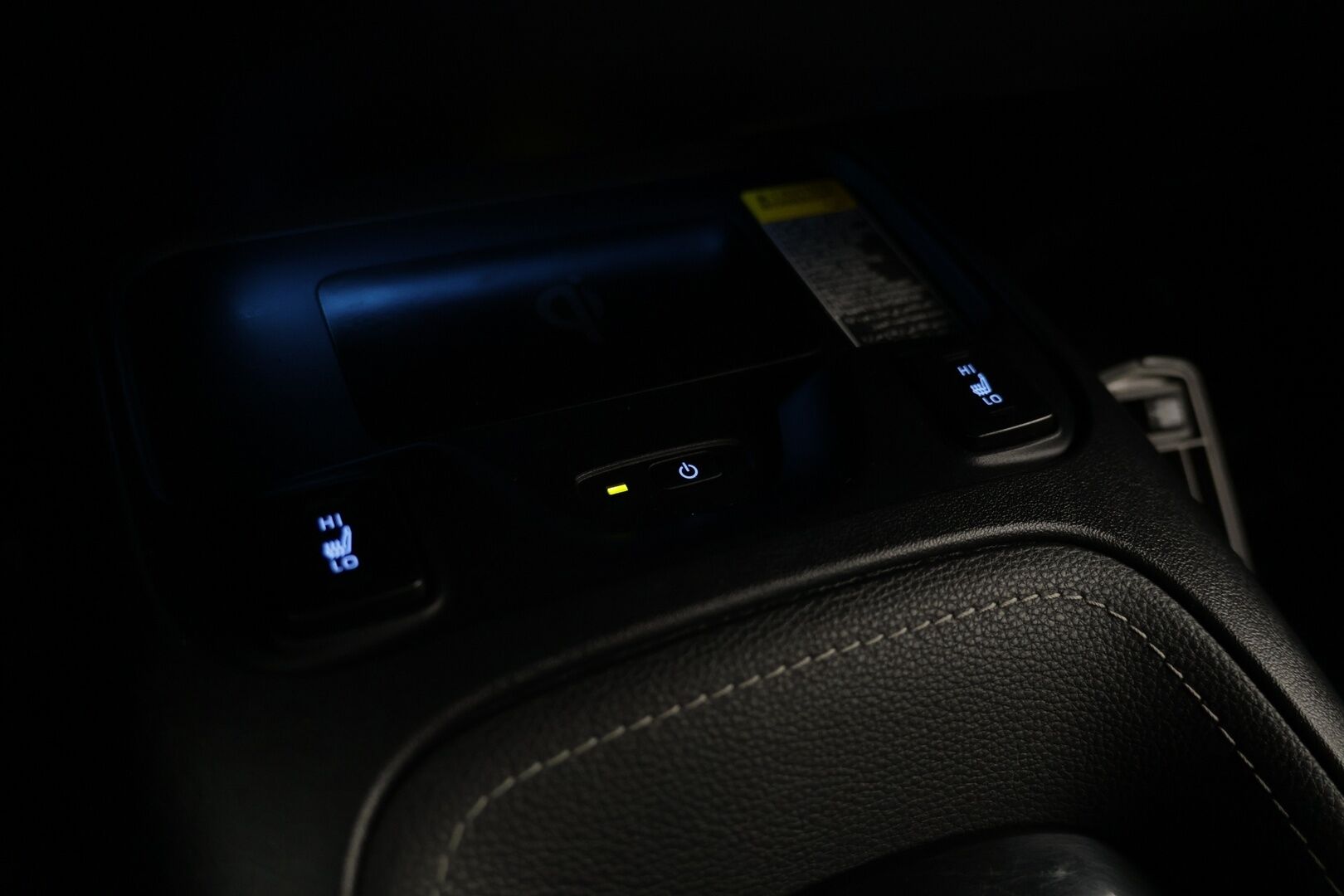 Toyota Corolla 2021 Touring Sports 1,8 Hybrid TREK / Kamera / 2x renkaat / Ratinlämmitin /Tutkat - Kamera / Ratinlämmitin / Lohko+sisäpistoke / 2x renkaat