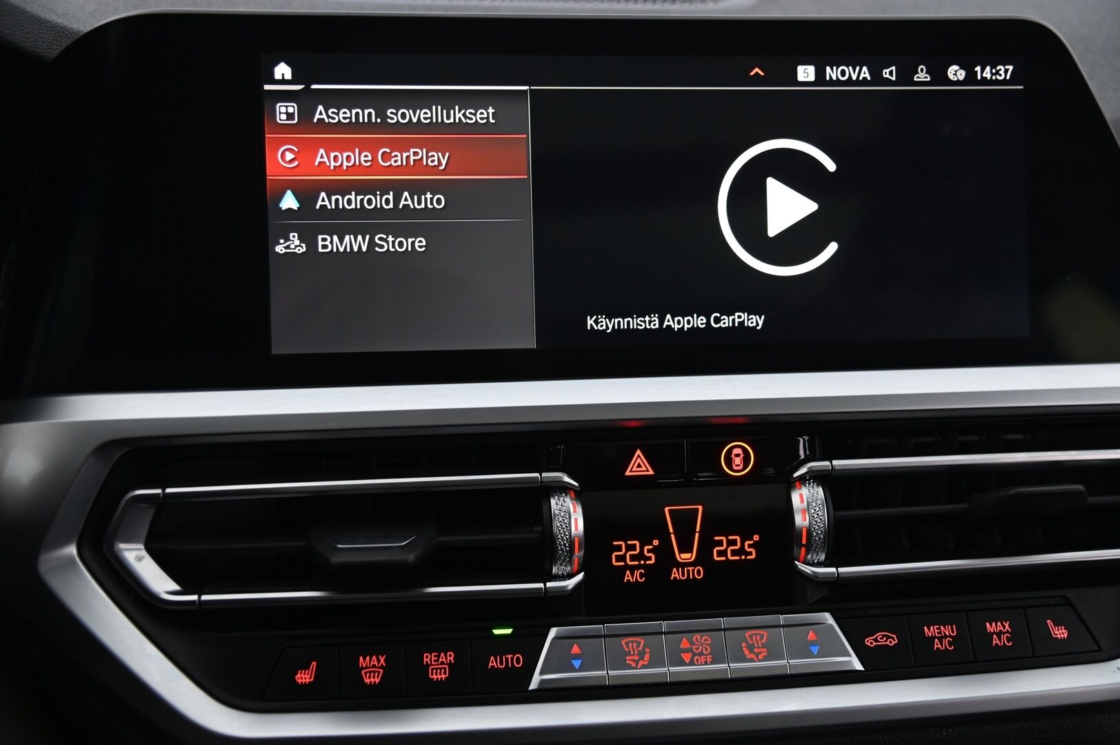 BMW 330 2021 G21 Touring 330e xDrive A Charged Edition M Sport *Panorama / ACC / Hifit / Koukku* - *Suomi-auo / 2x vanteet ja renkaat / Juuri tullut*