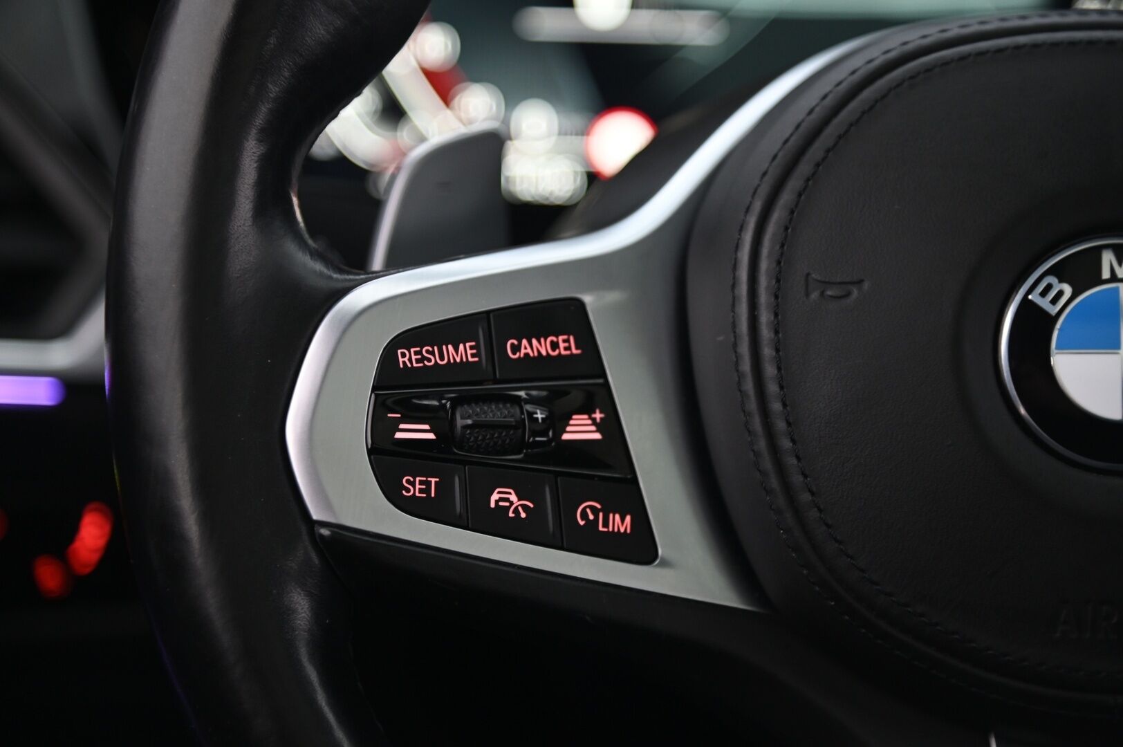 BMW 330 2021 G21 Touring 330e xDrive A Charged Edition M Sport *Panorama / ACC / Hifit / Koukku* - *Suomi-auo / 2x vanteet ja renkaat / Juuri tullut*