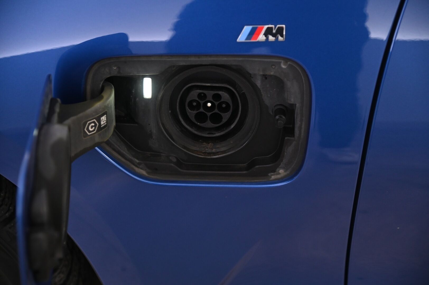 BMW 330 2021 G21 Touring 330e xDrive A Charged Edition M Sport *Panorama / ACC / Hifit / Koukku* - *Suomi-auo / 2x vanteet ja renkaat / Juuri tullut*