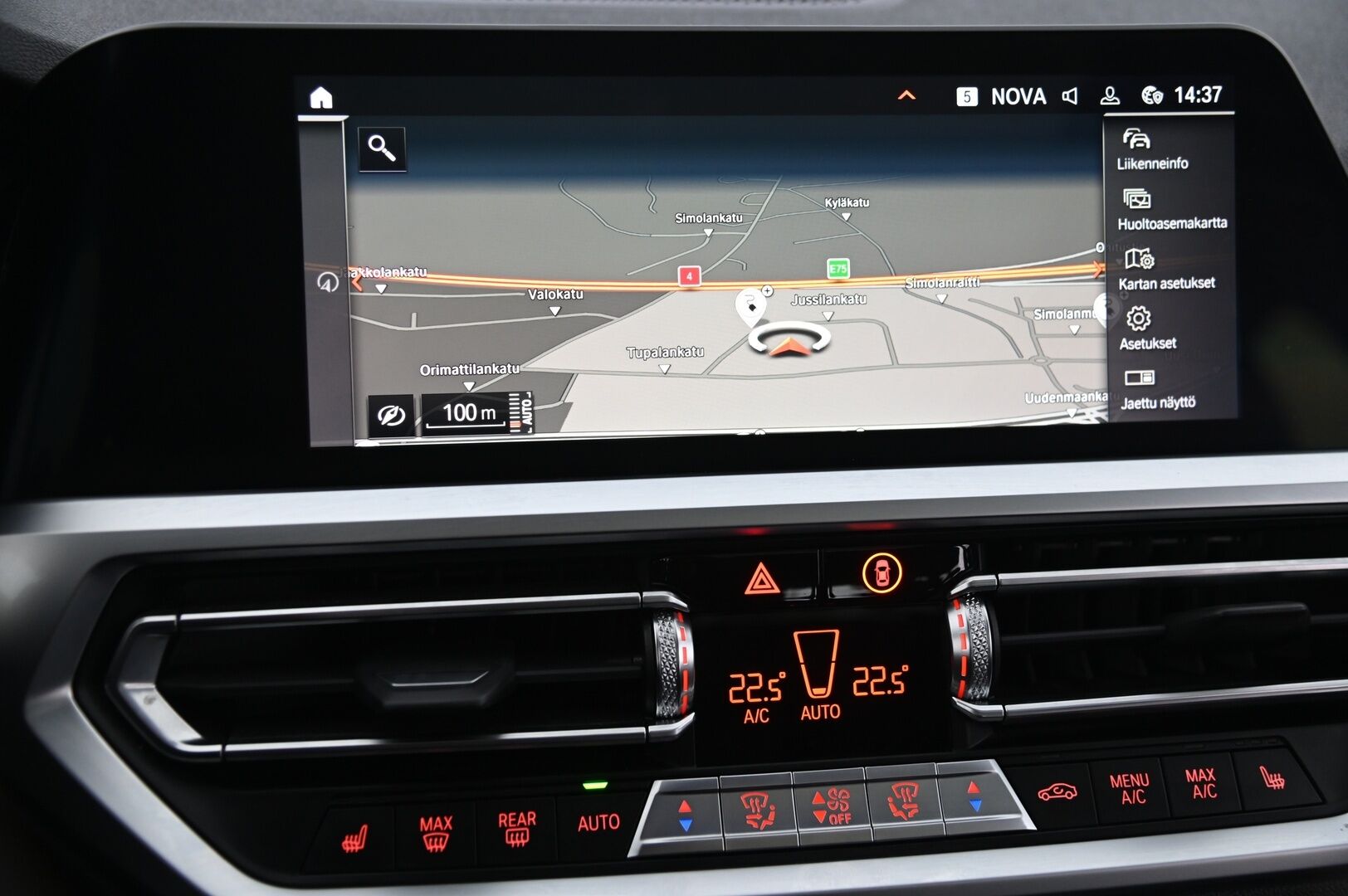 BMW 330 2021 G21 Touring 330e xDrive A Charged Edition M Sport *Panorama / ACC / Hifit / Koukku* - *Suomi-auo / 2x vanteet ja renkaat / Juuri tullut*