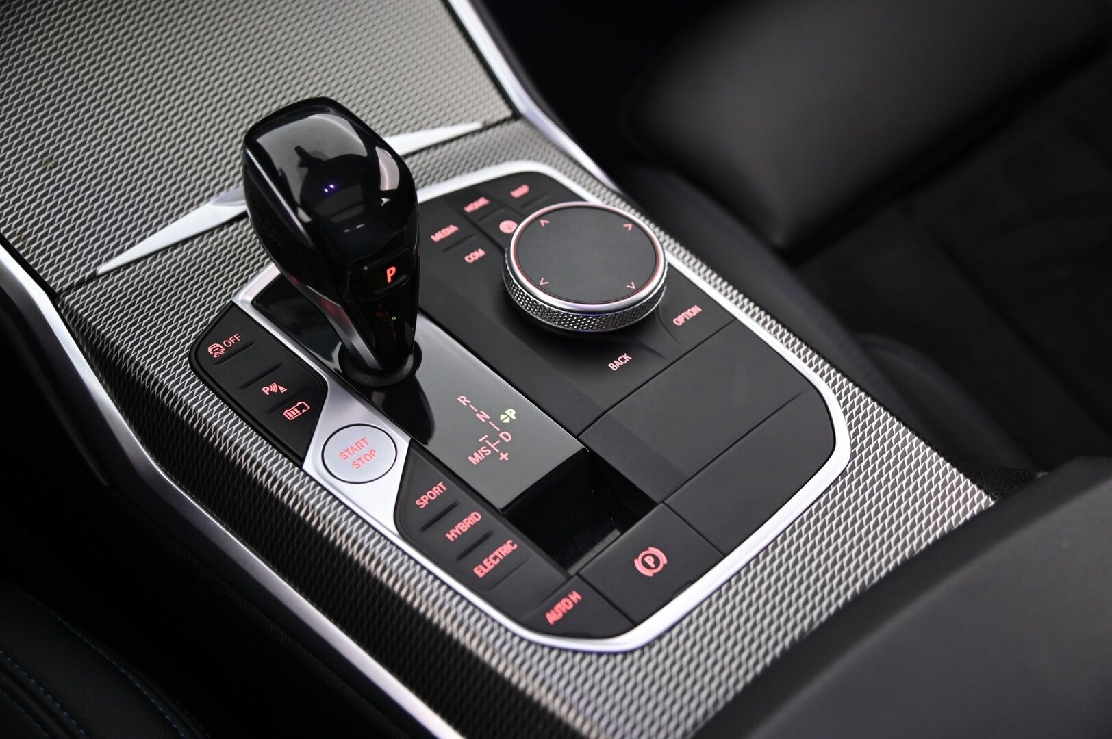 BMW 330 2021 G21 Touring 330e xDrive A Charged Edition M Sport *Panorama / ACC / Hifit / Koukku* - *Suomi-auo / 2x vanteet ja renkaat / Juuri tullut*