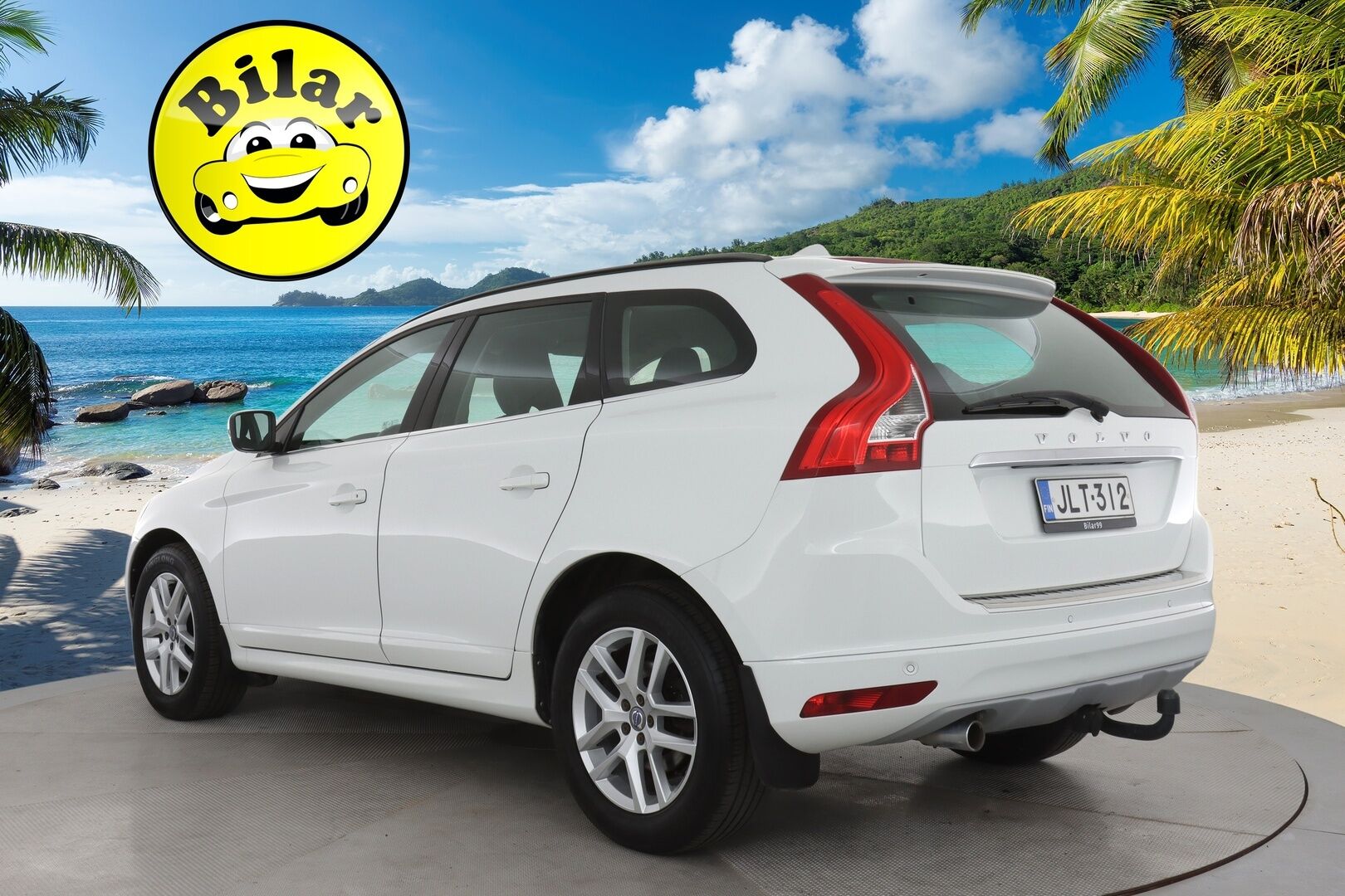 Volvo XC60 2017 D4 Momentum - | Webasto | ACC | BLIS | Koukku | Digimittaristo | Puolinahat | 2x renkaat ja vanteet |