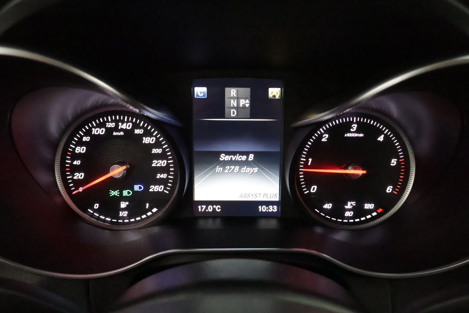 Mercedes-Benz GLC 2018 220 d 4Matic A Premium Business **AMG-sisäpaketti / ILS LED / Sporttipenkit / Navi / Katveavustin / P.tutkat**