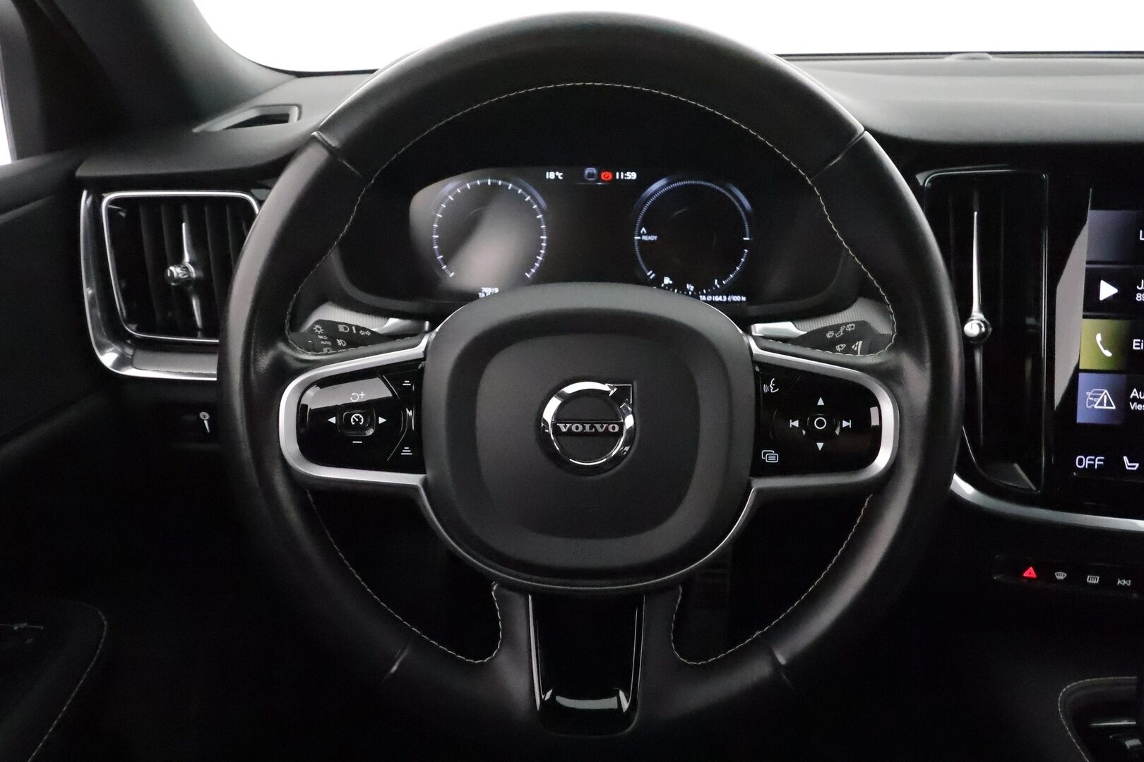 Volvo V60 2021 T6 TwE AWD Business R-Design aut **Adapt.vakkari / Muistipenkki / P.kamera / KeylessGo / BLIS / Webasto** - 3,99 % KORKOTARJOUS TÄHÄN AUTOON - 1.Om Suomi-auto / Merkkihuollettu / Kahdet renkaat aluvanteilla / Penkinlämmittimet takana / Sporttipenkit 